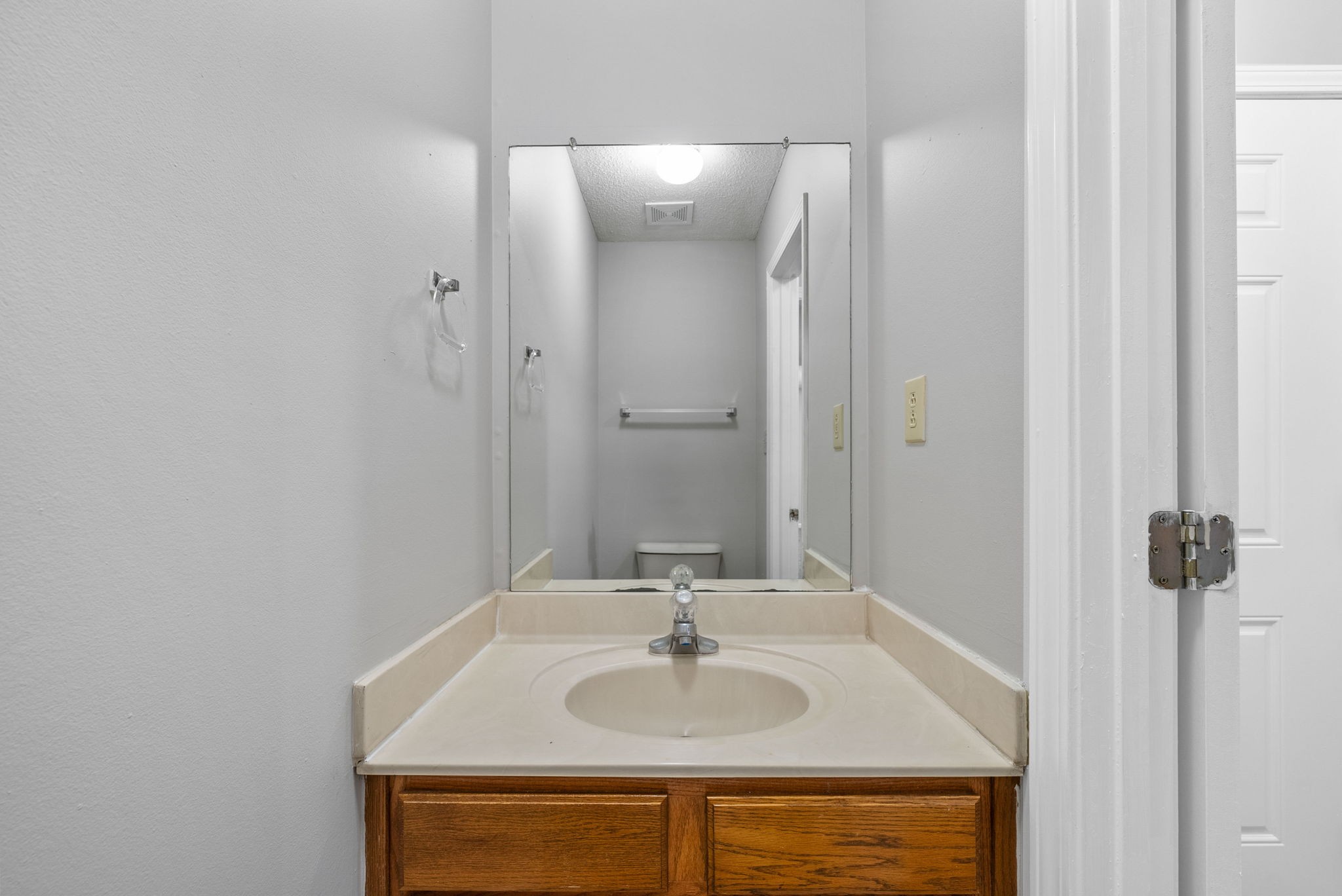 3287 Tower Dr Property Photo 14