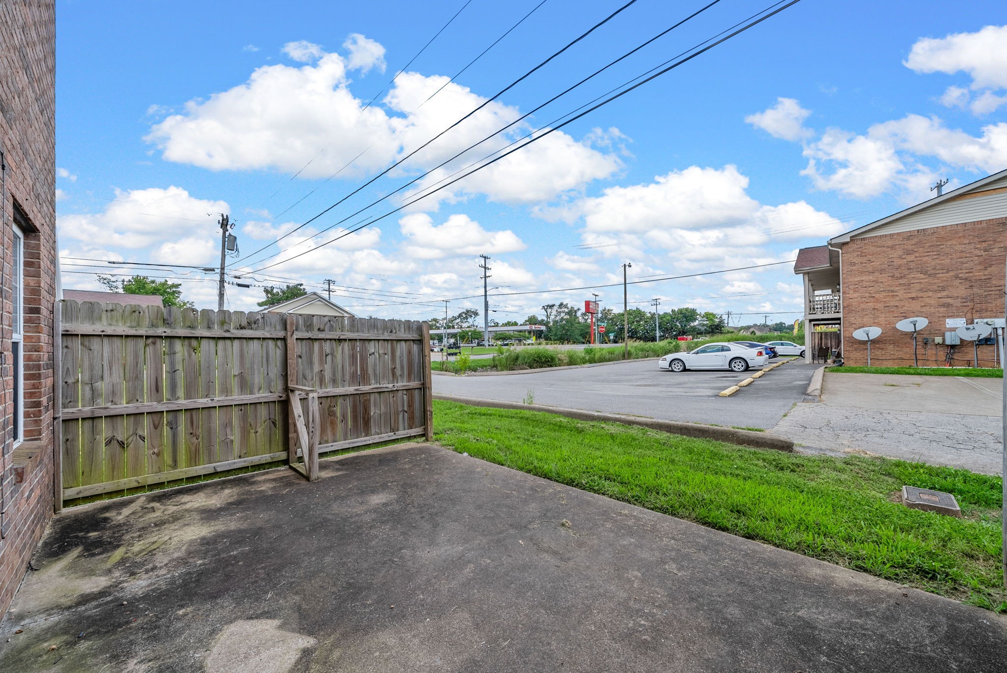 3287 Tower Dr Property Photo 23