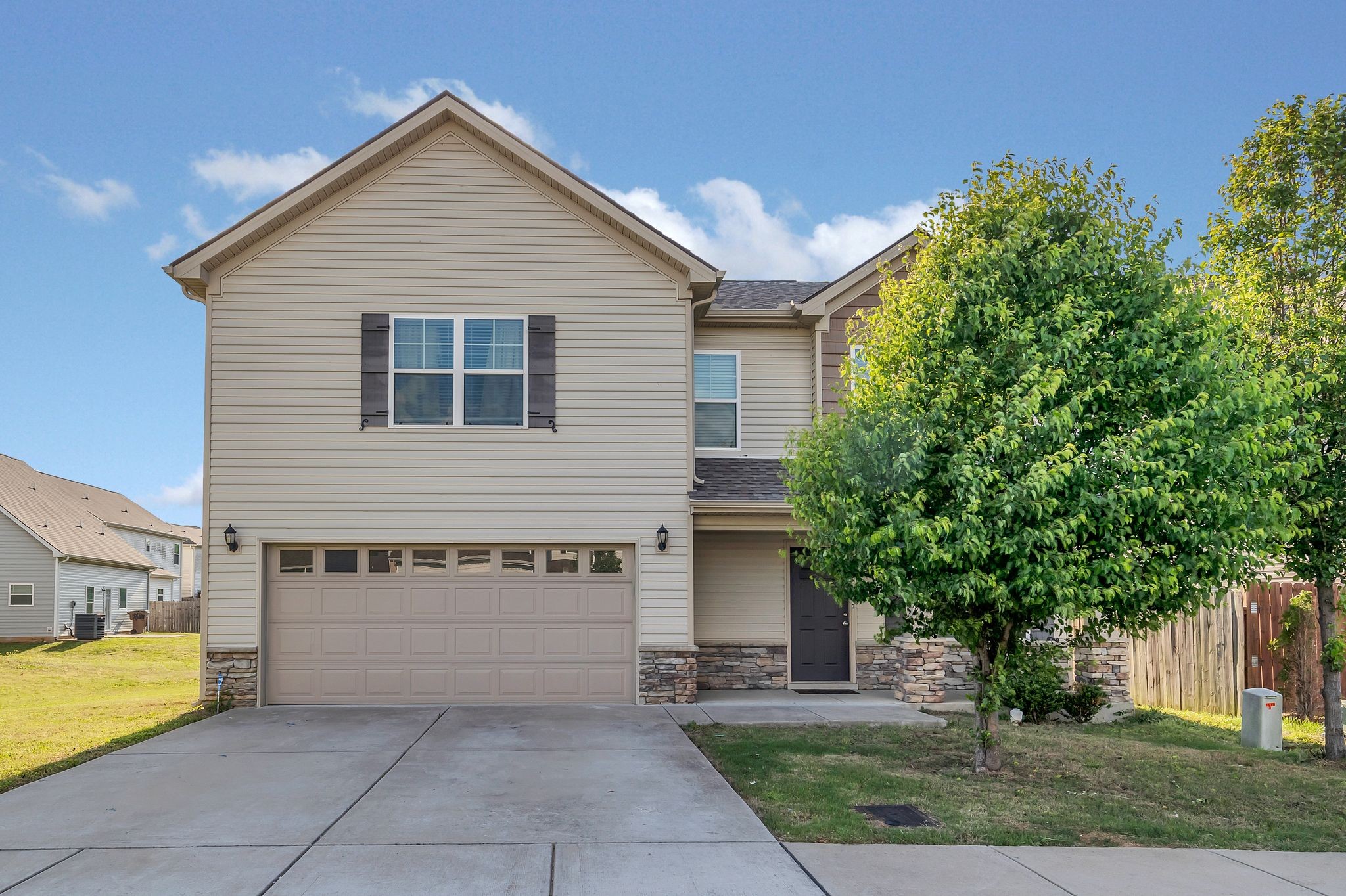7427 Maroney Dr Property Photo