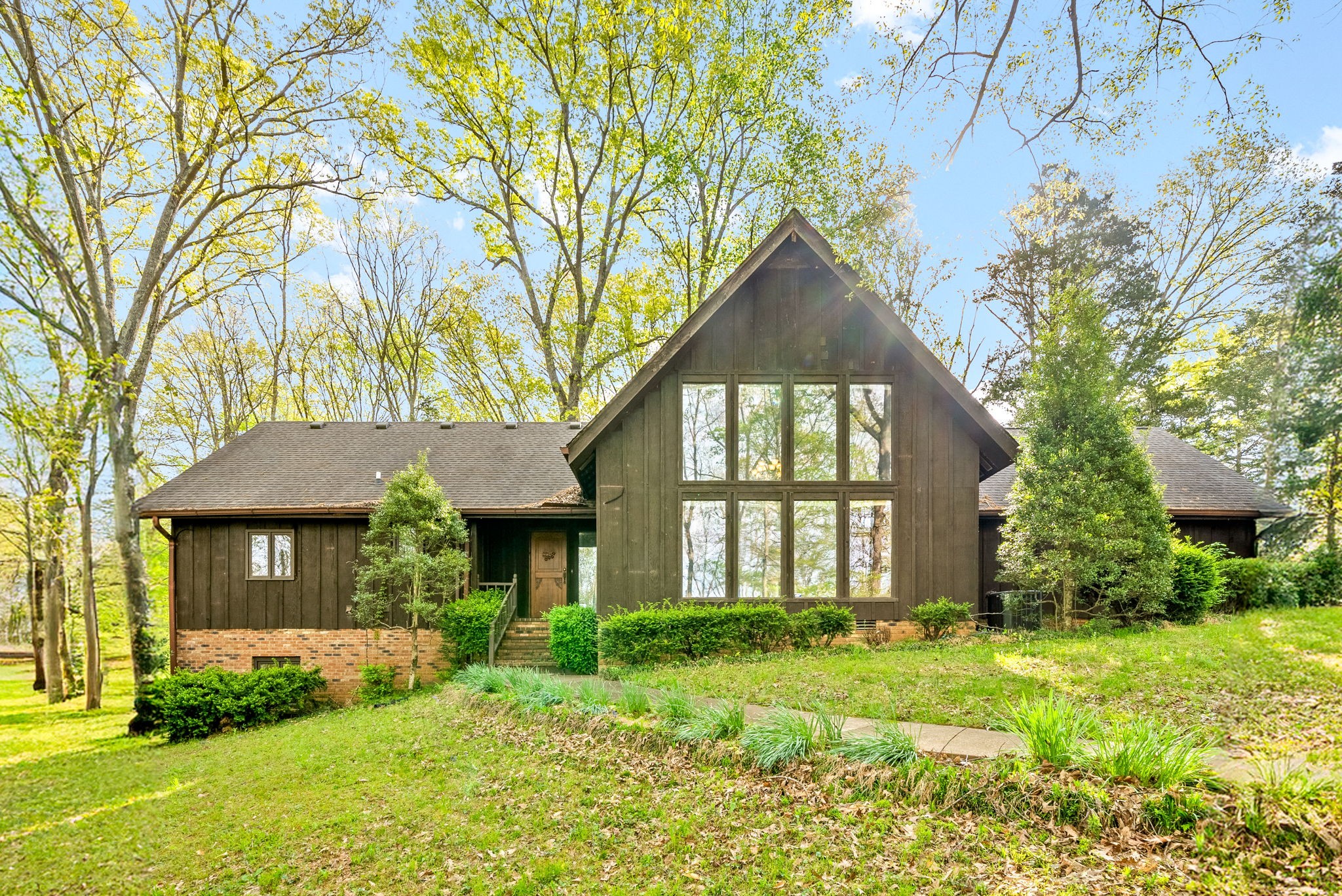 1331 Hutcheson Ln Property Photo