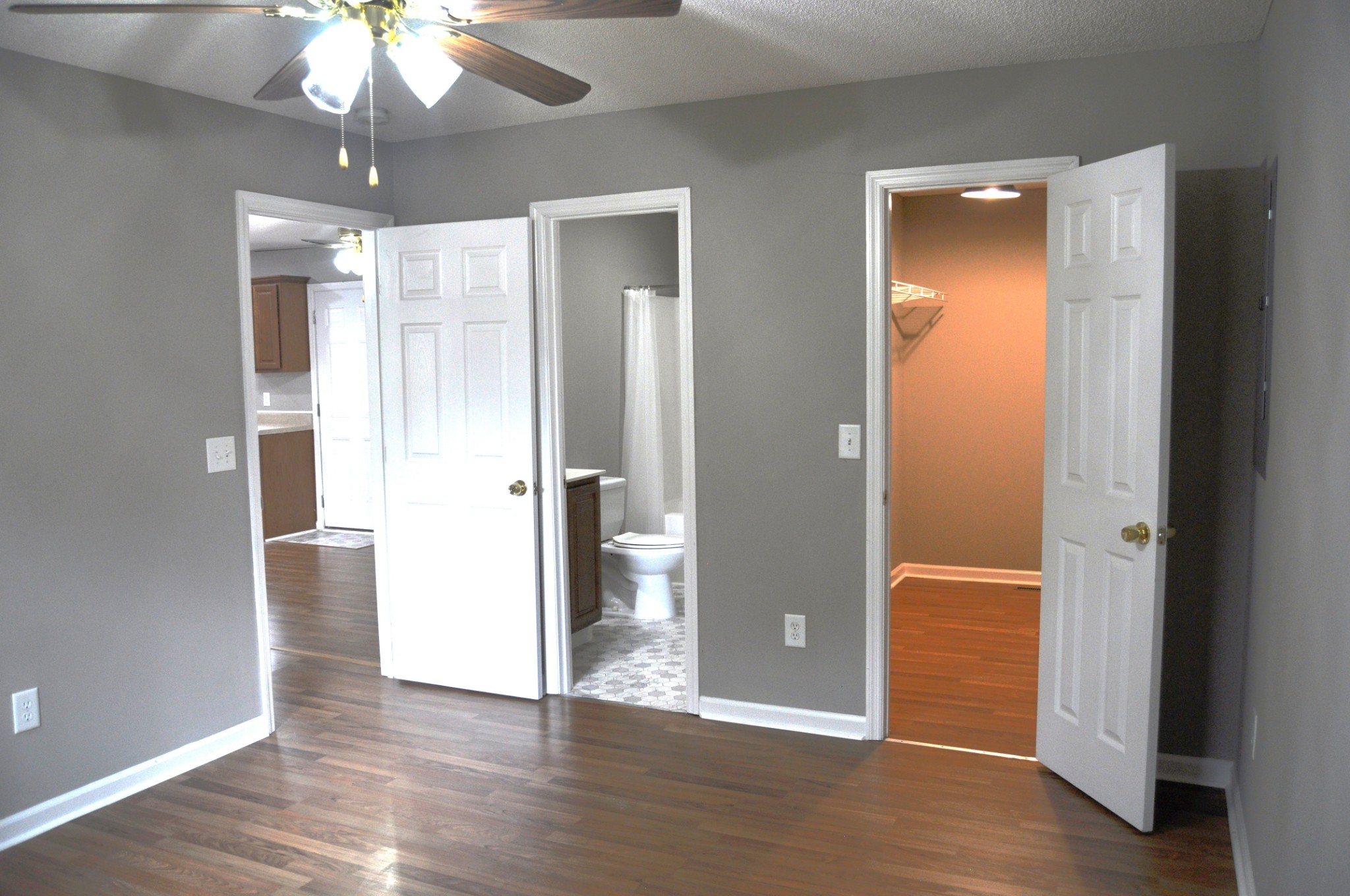104 3rd Ave, N Property Photo 6