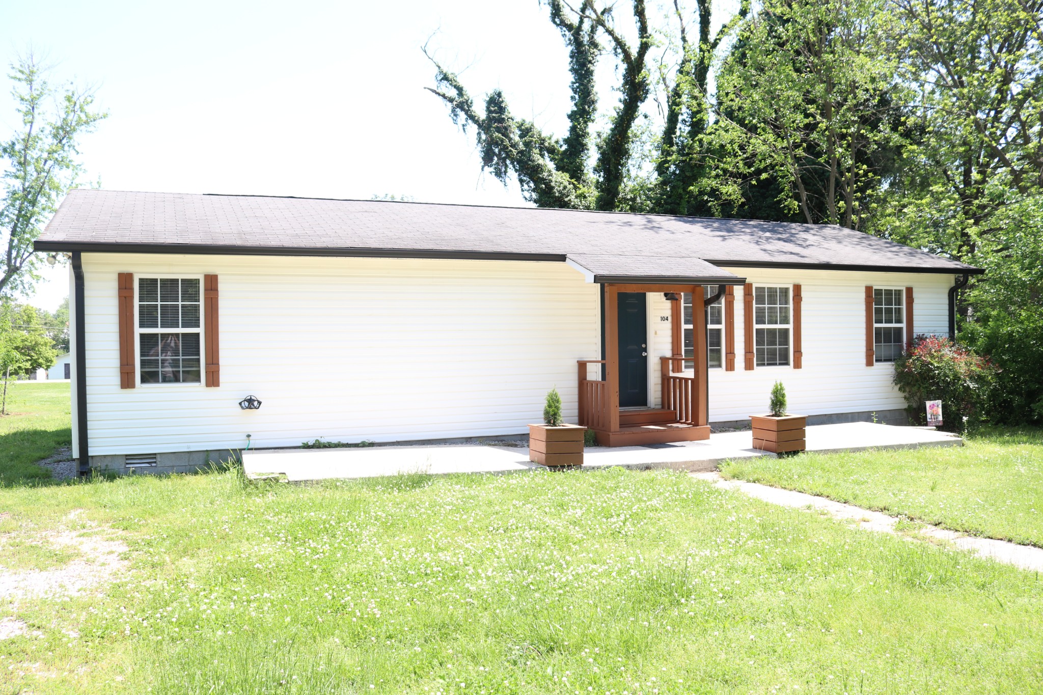 104 3rd Ave, N Property Photo 15