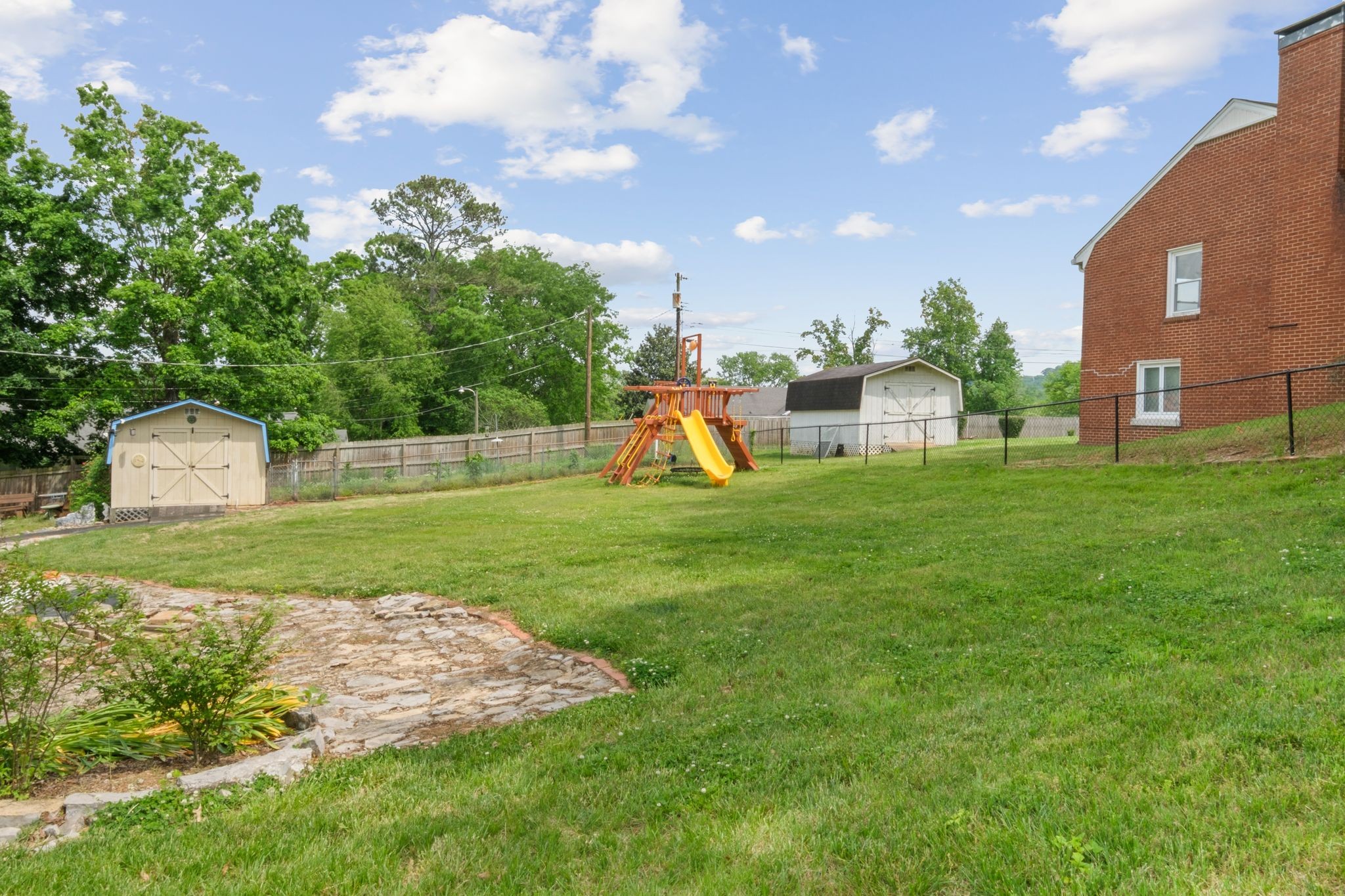 93 Hilltop Dr Property Photo 43