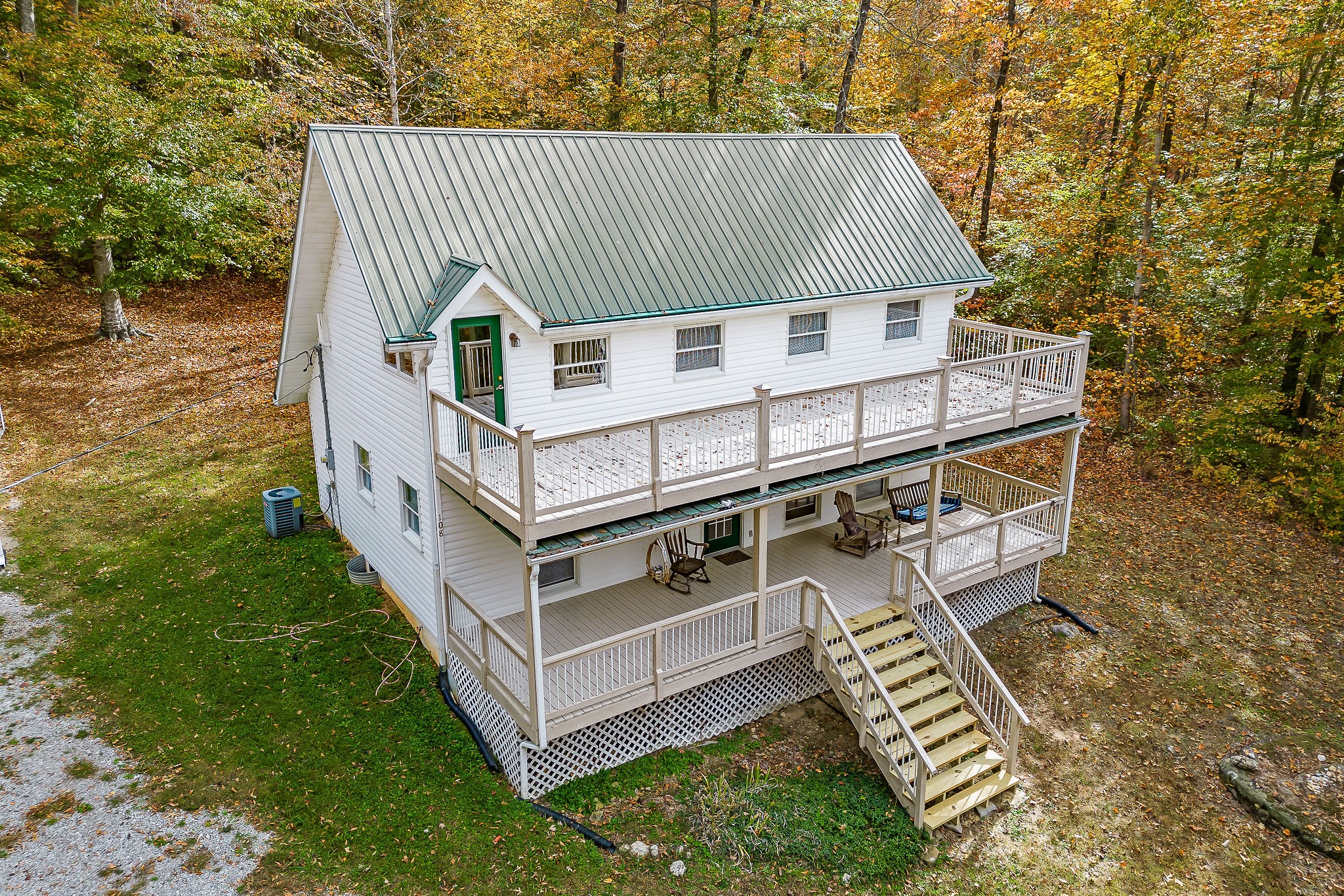 108 Lanham Ln Property Photo