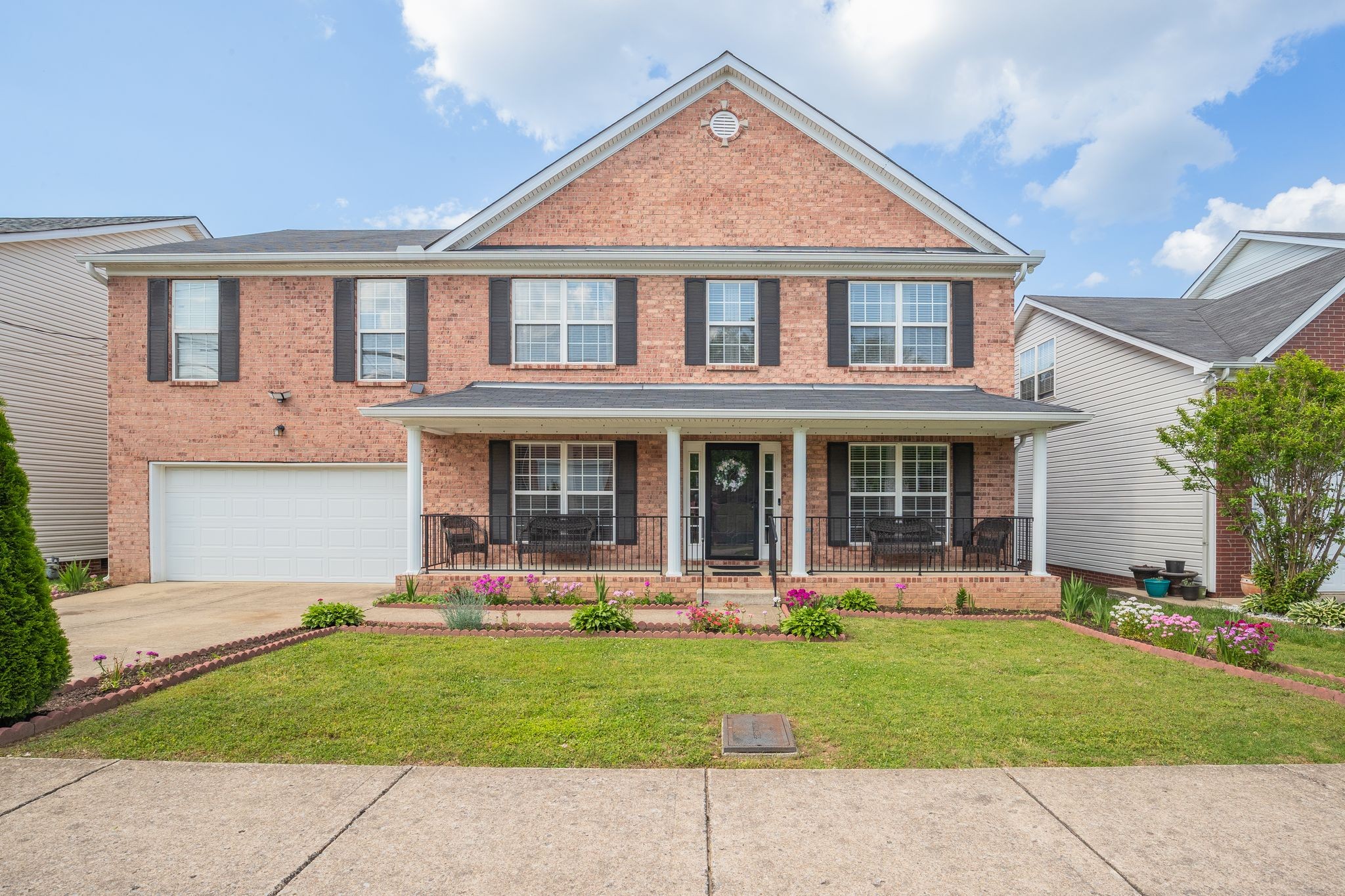 1284 Blairfield Dr Property Photo 1