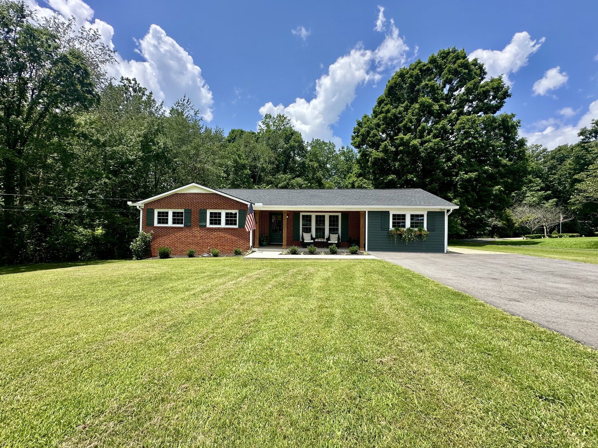 1493 Highway 100 Property Photo