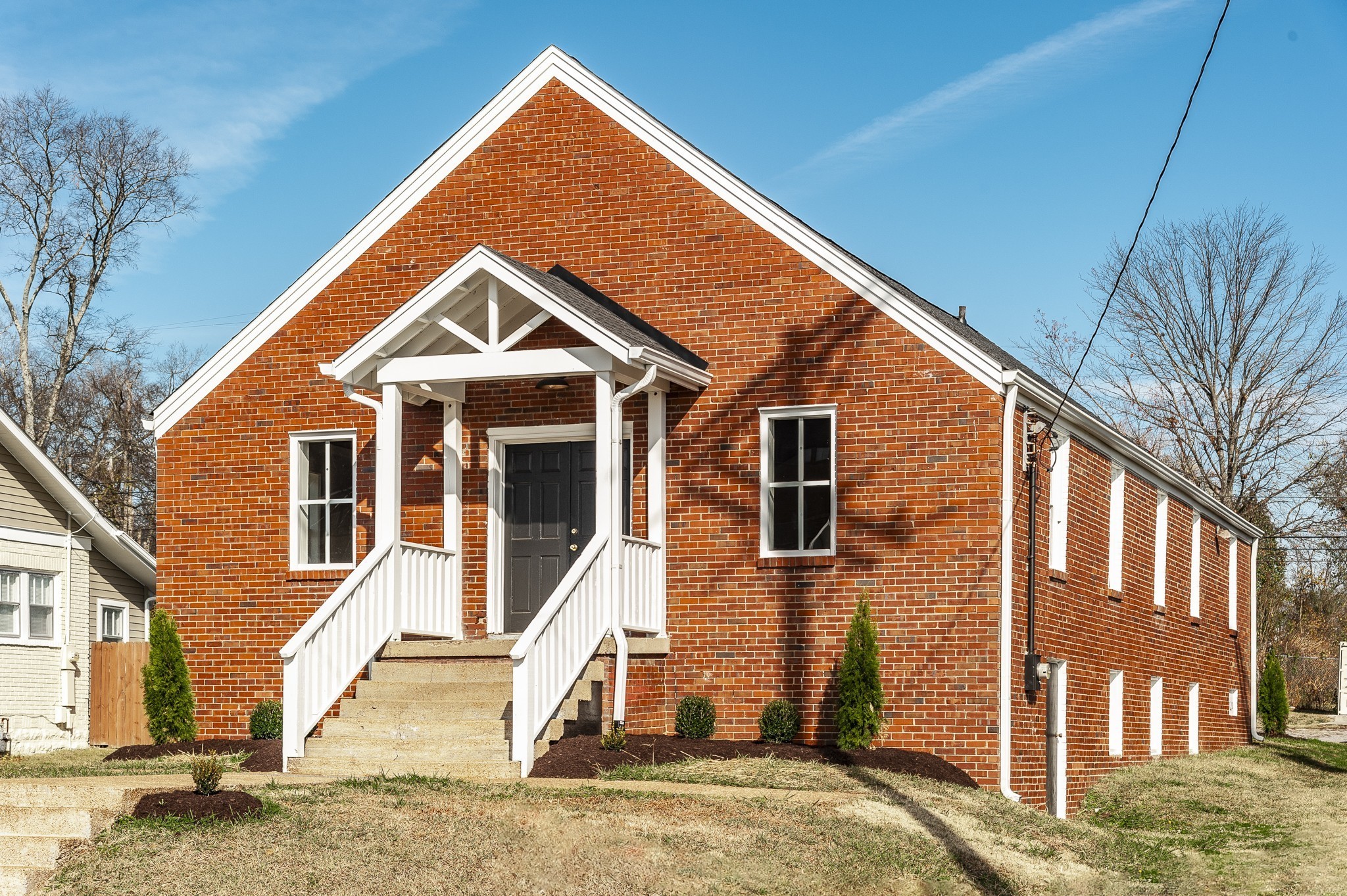 1085 Zophi St Property Photo 1
