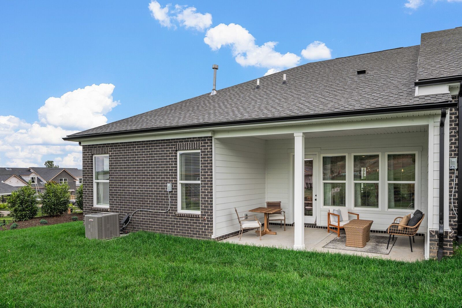463 Buckwood Avenue, E Property Photo 31
