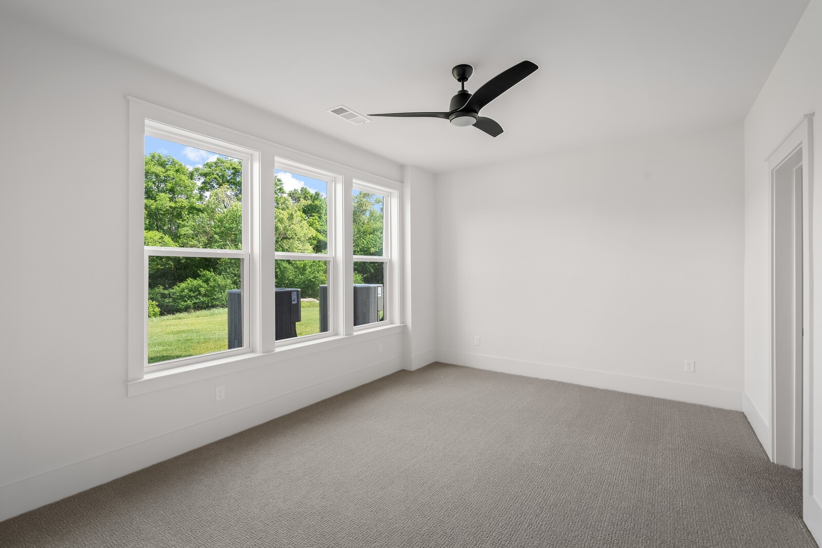 463 Buckwood Avenue, E Property Photo 45