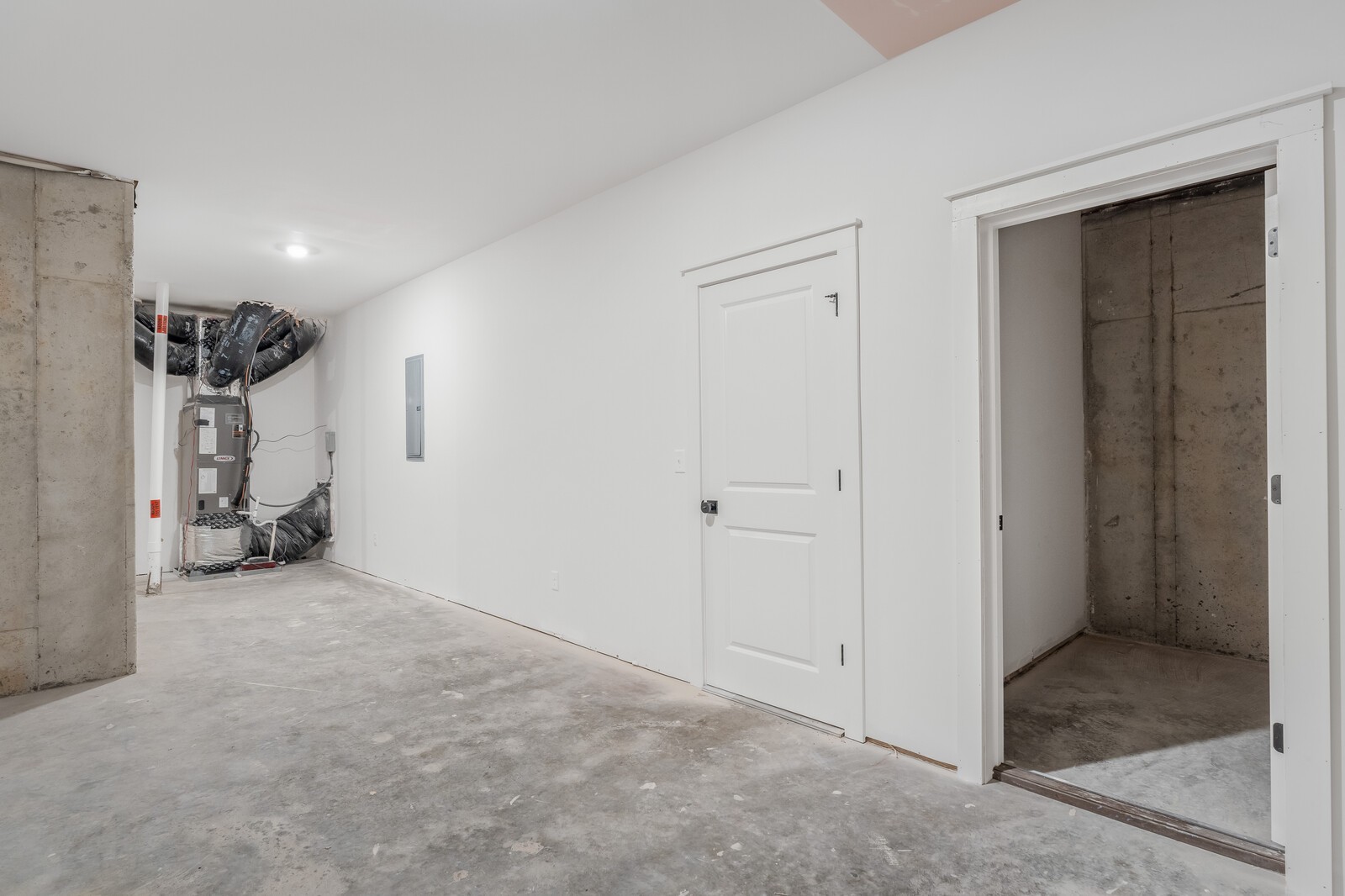 463 Buckwood Avenue, E Property Photo 51