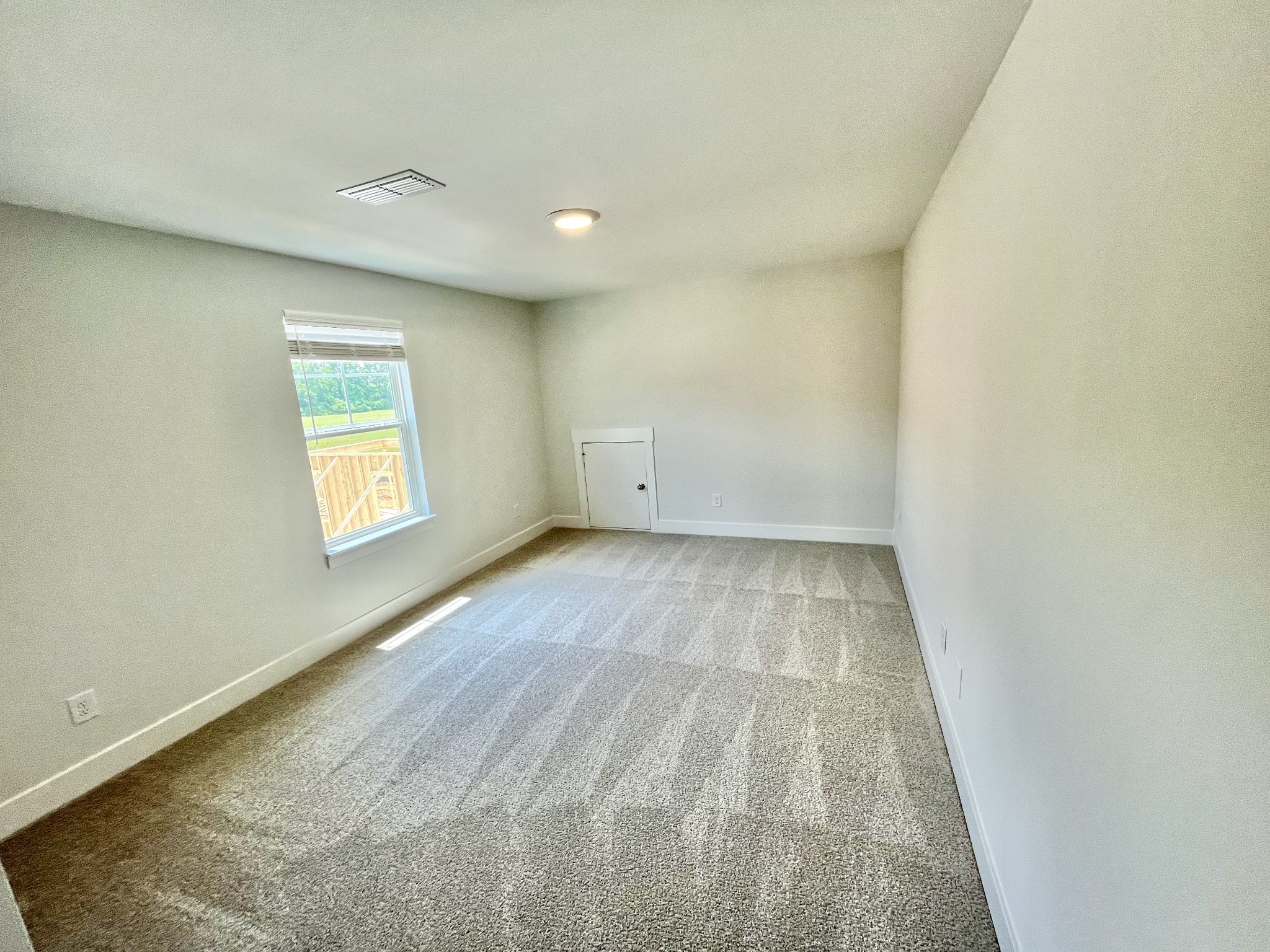 2633 Unitas Lot 20, E Property Photo 27