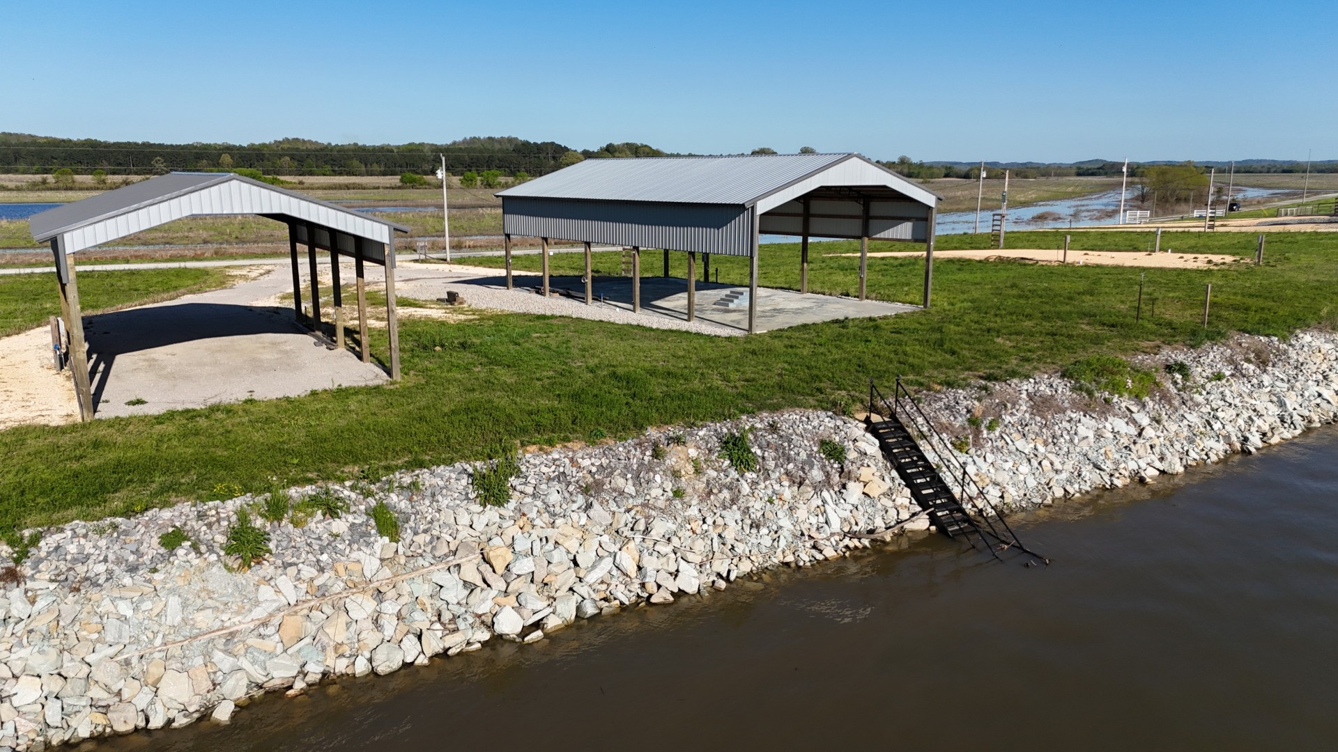 1705 Hardin Bottom River Rd Property Photo