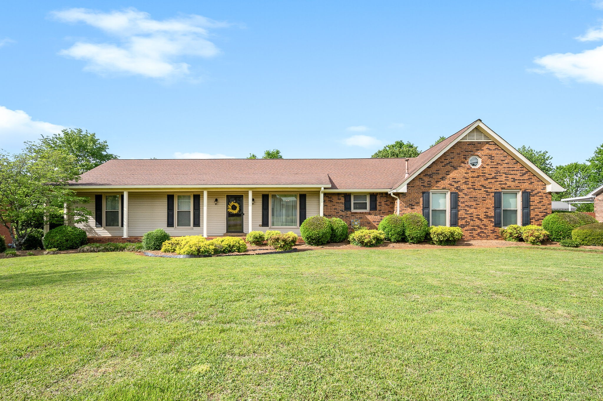 1705 Hollow Oak Dr Property Photo 1