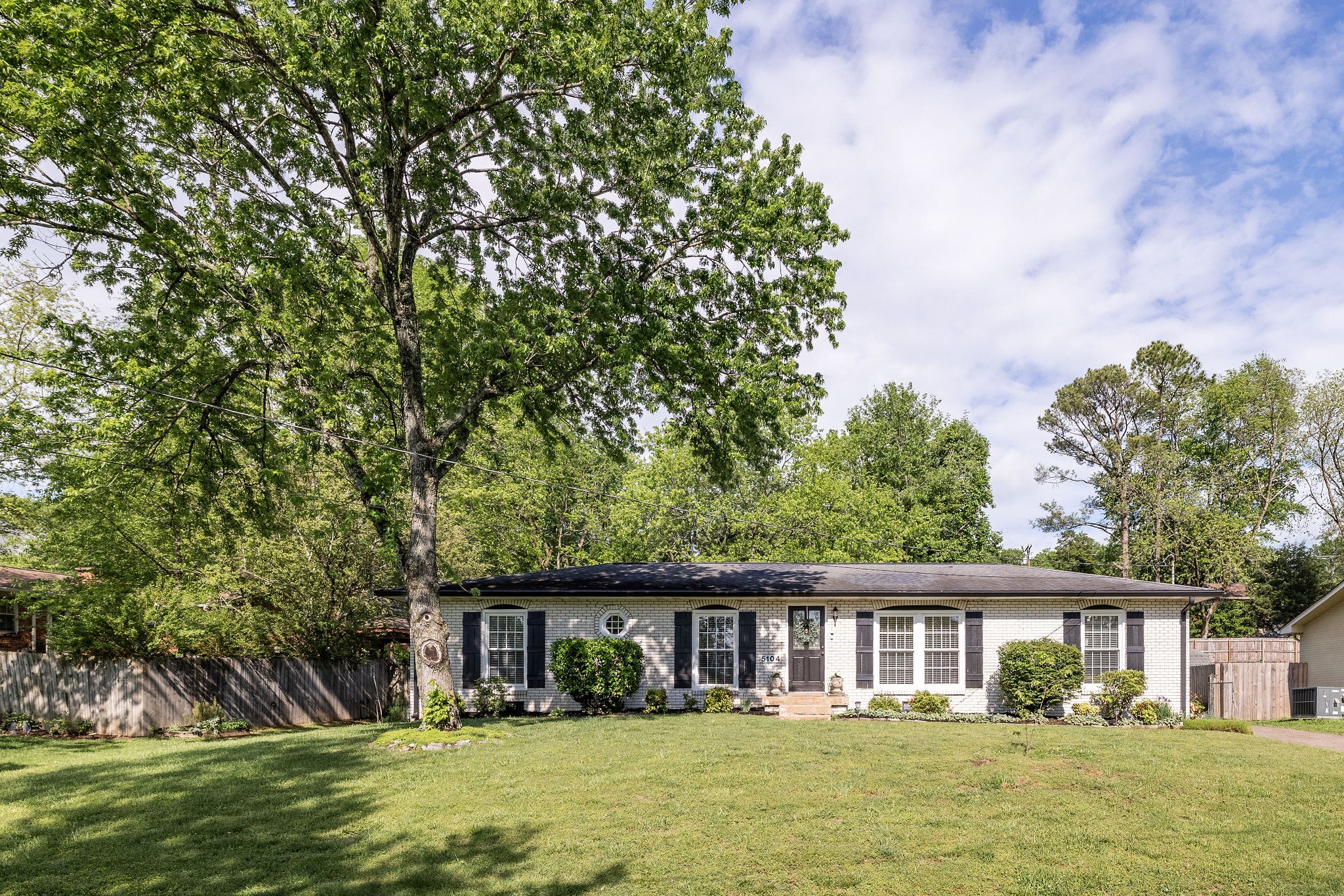 5104 Brucewood Dr Property Photo 1