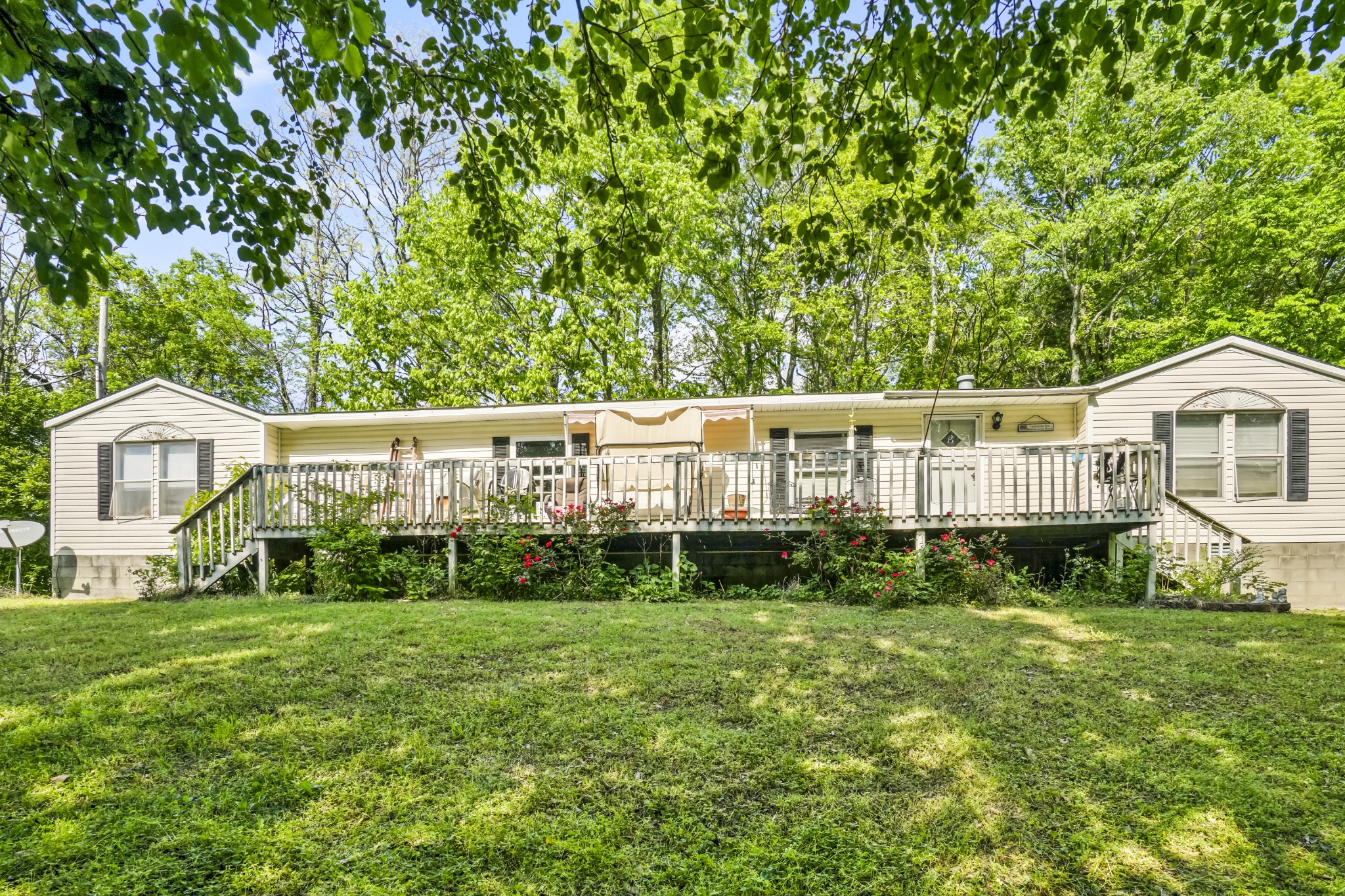 5567 Sparta Pike Property Photo 4