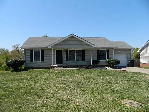 1340 Chucker Dr Property Photo