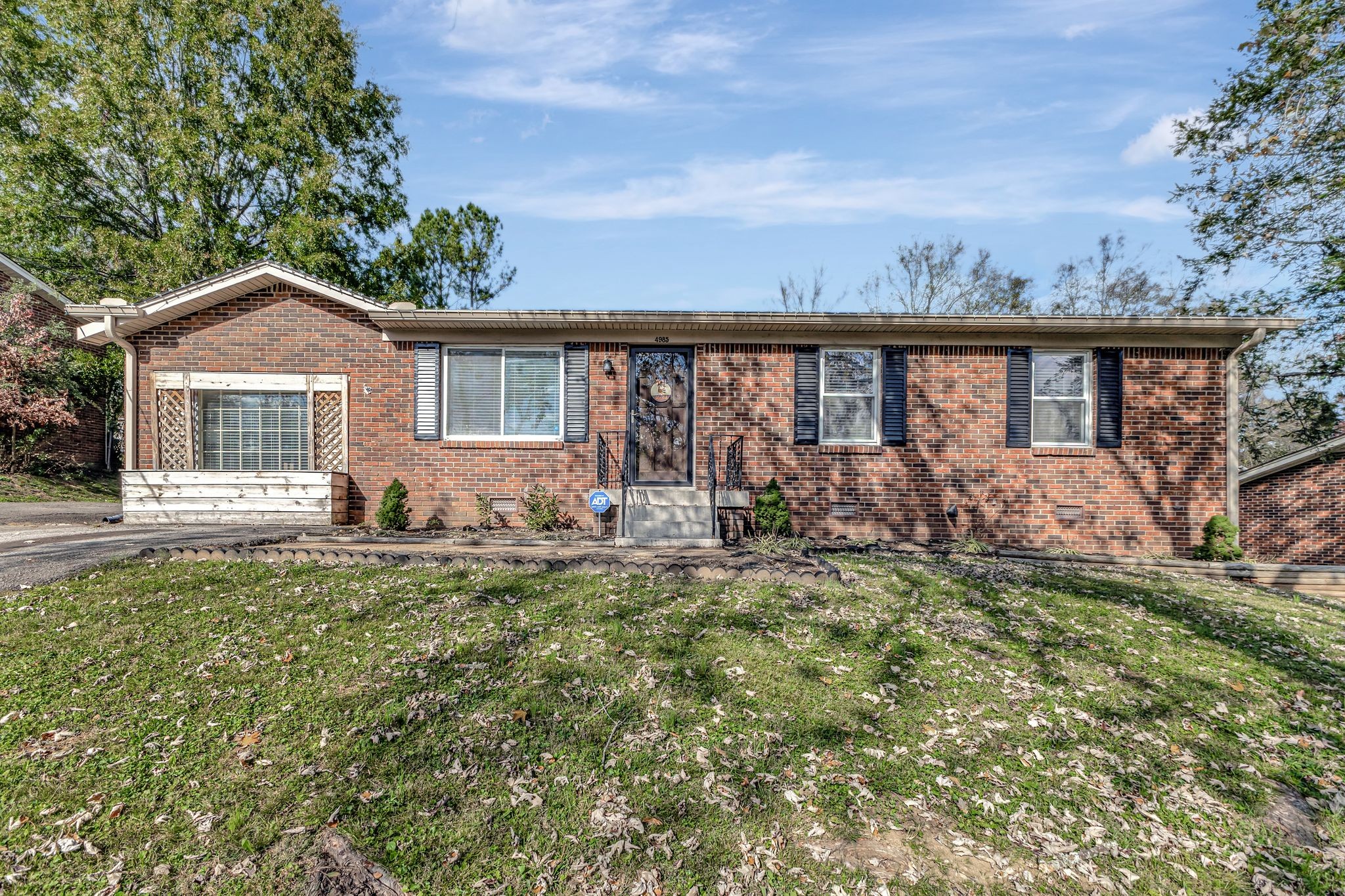 4985 Shihmen Dr Property Photo