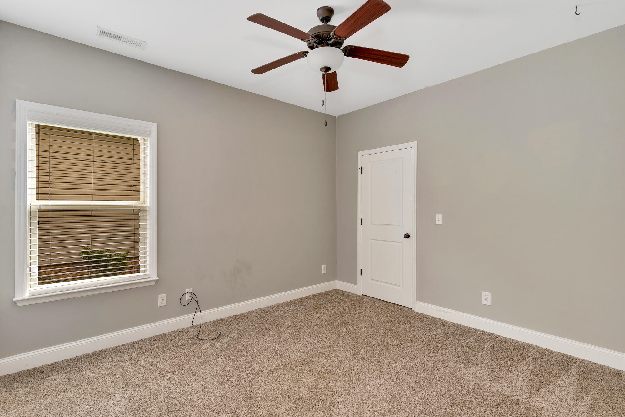 2835 Fernleaf Lane Property Photo 17