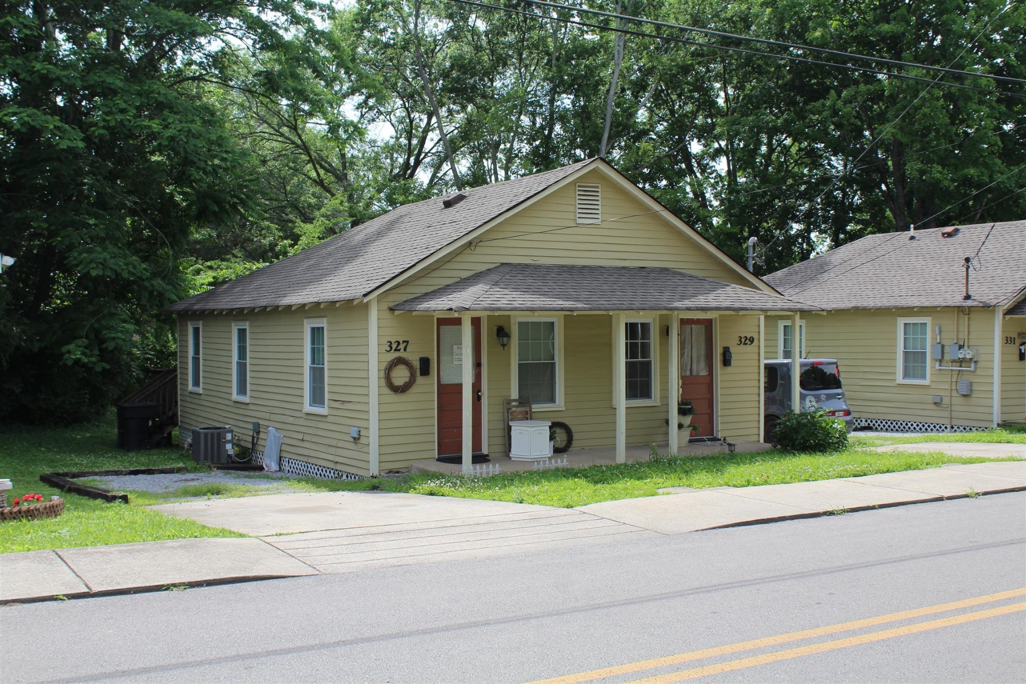 405 Granbury Street Property Photo