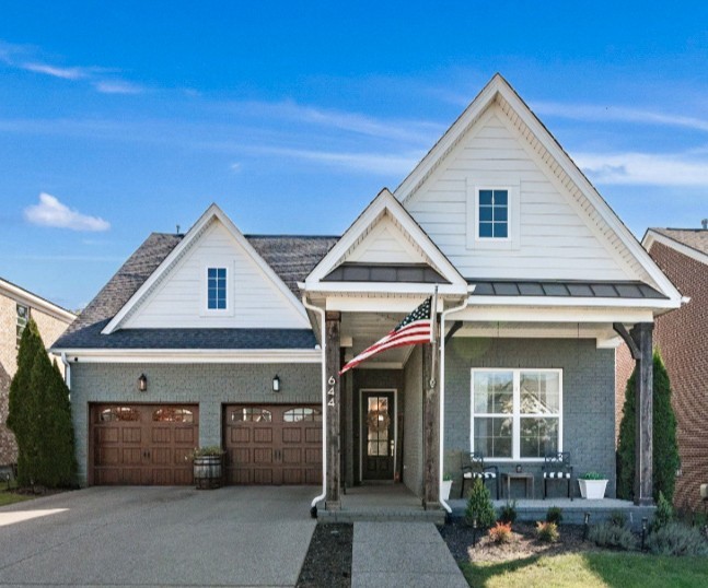 644 Lingering Way Property Photo 1