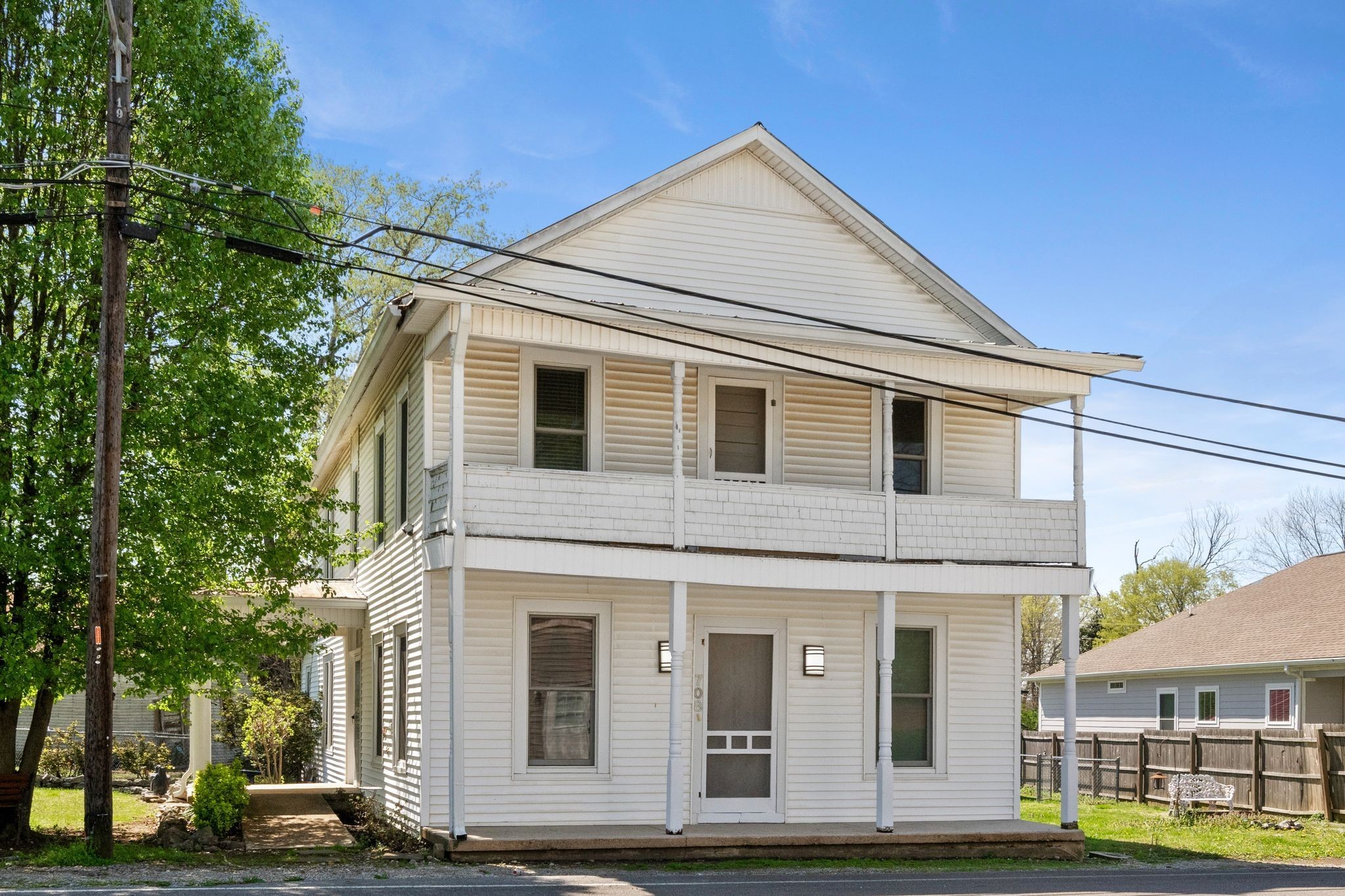 708 Main Street Property Photo
