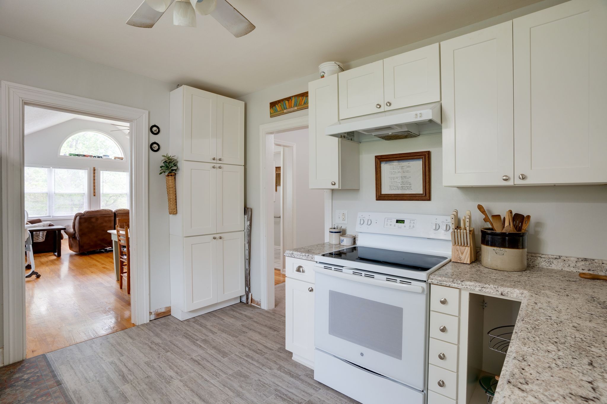 5658 Dividing Ridge Rd Property Photo 10
