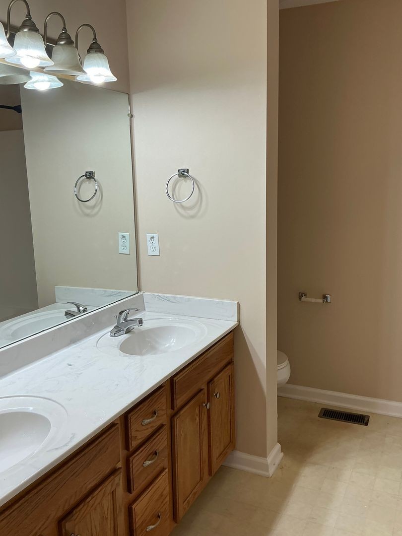 2770 N Whitfield Rd Property Photo 17