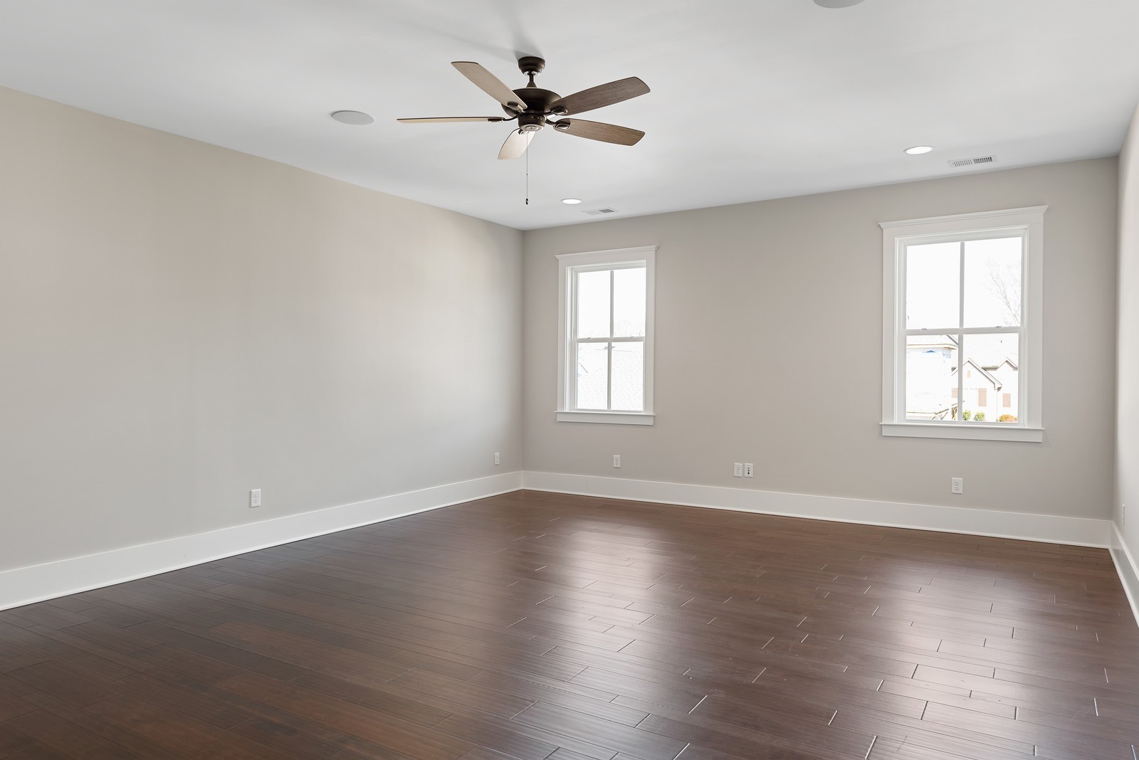 642 Conifer Drive Property Photo 10