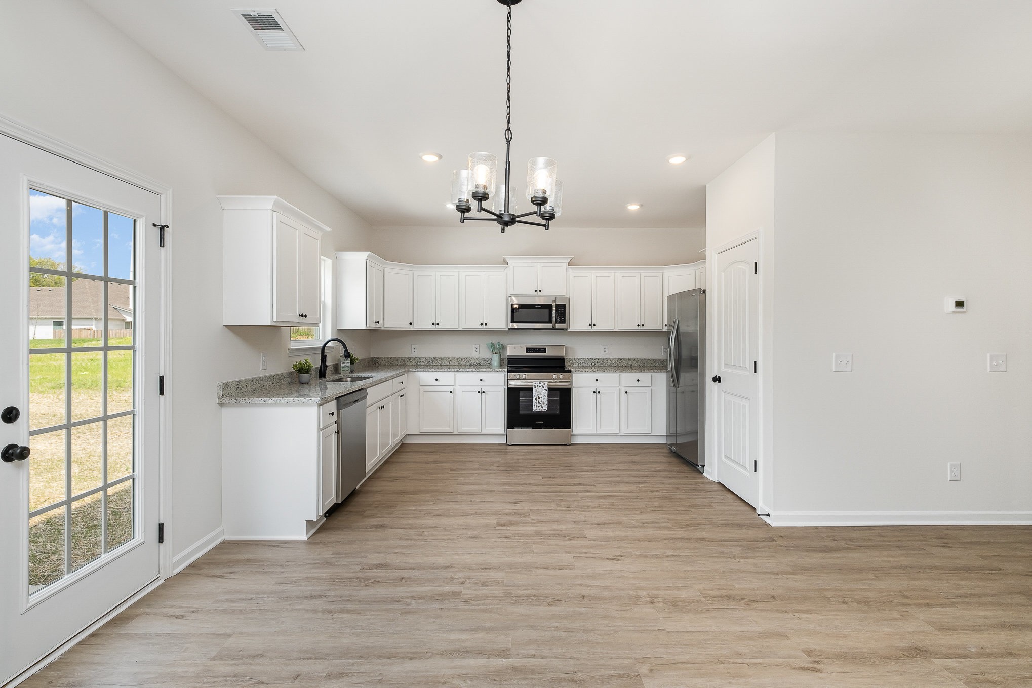 201 Hannah Lee Hill Property Photo 8