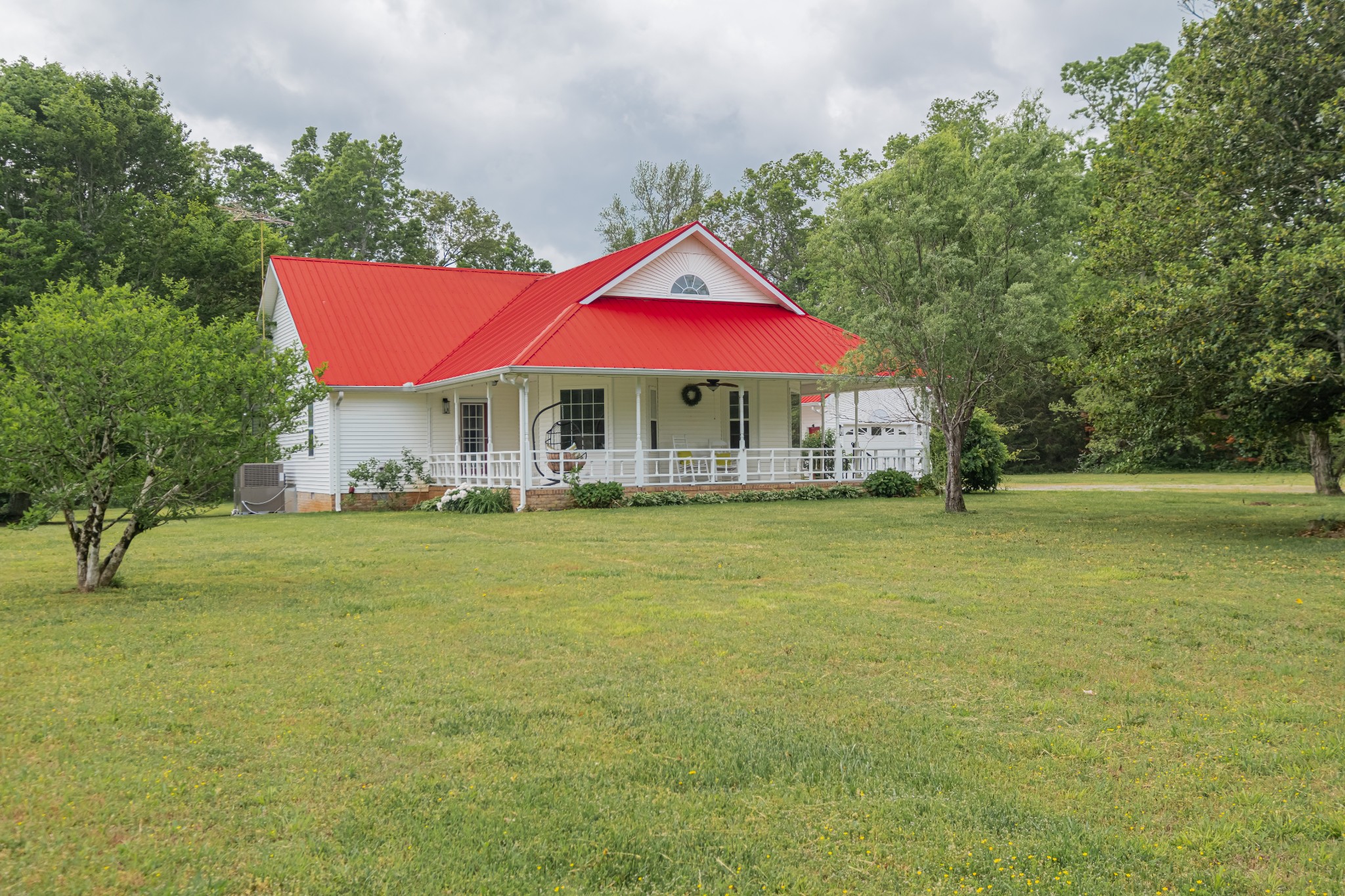 160 Robert E Lee Dr Property Photo