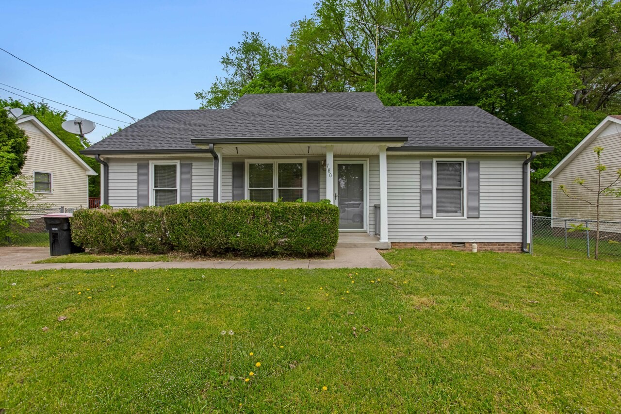 780 Princeton Cir Property Photo 1