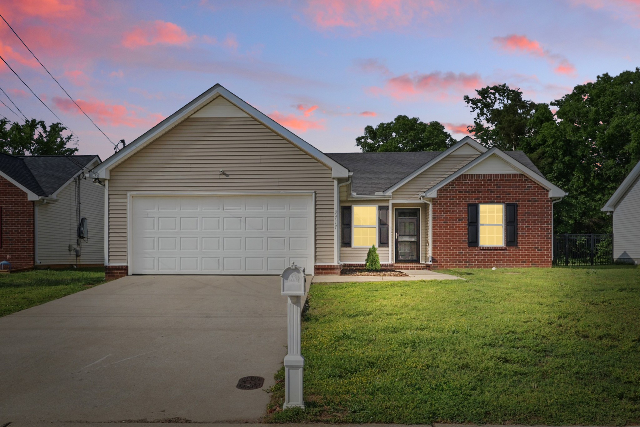 2717 Cayuga Dr Property Photo 1