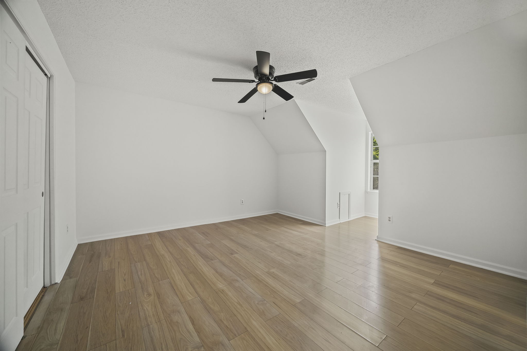 413 Bradford Cir Property Photo 25