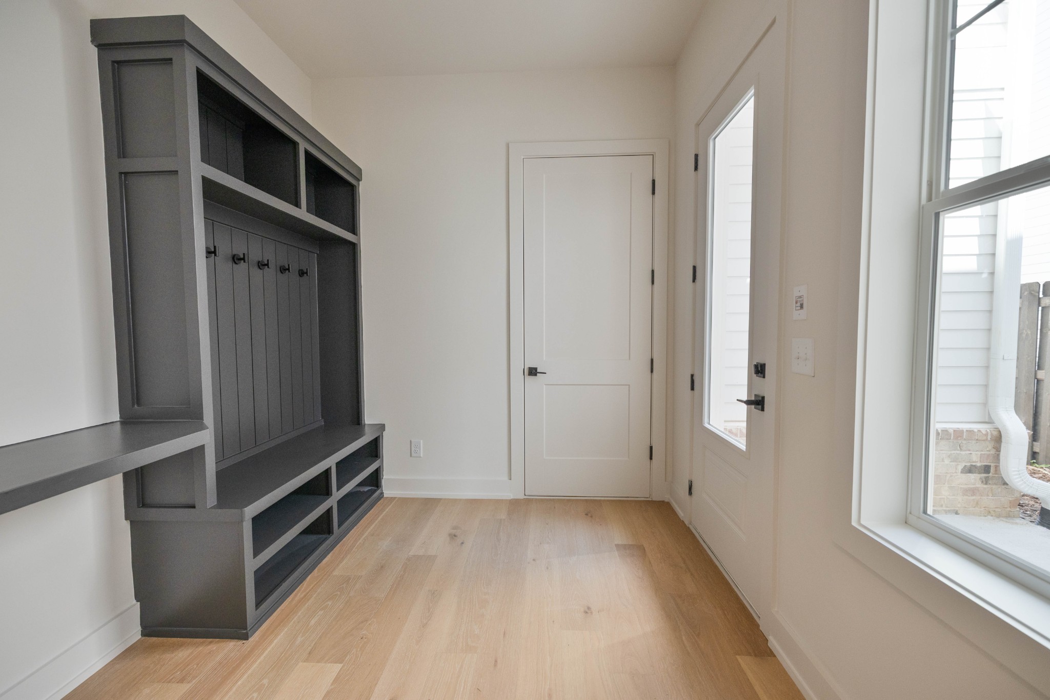 4060 Penfield Dr Unit E Property Photo 8