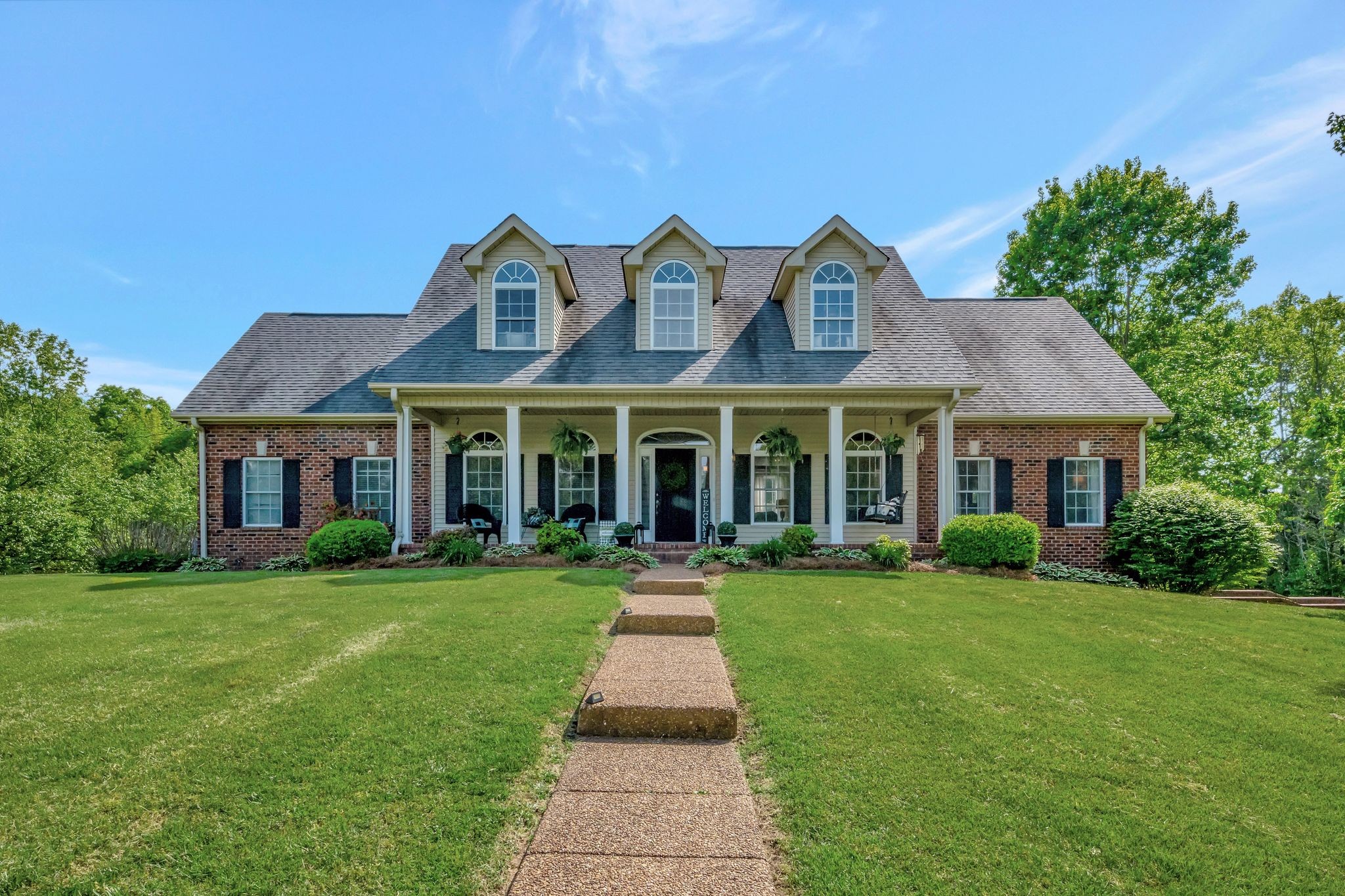 37055 Real Estate Listings Main Image