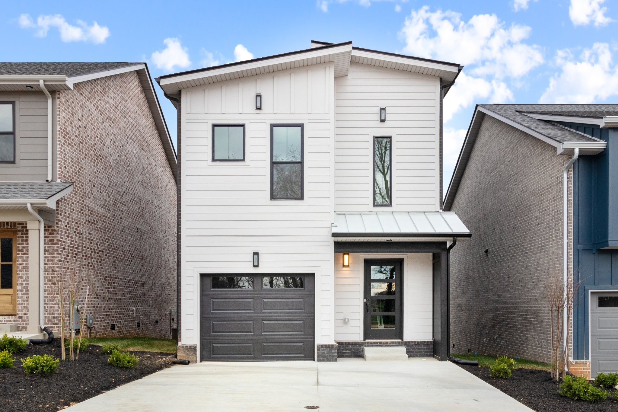 8 Holland Park West Property Photo 1