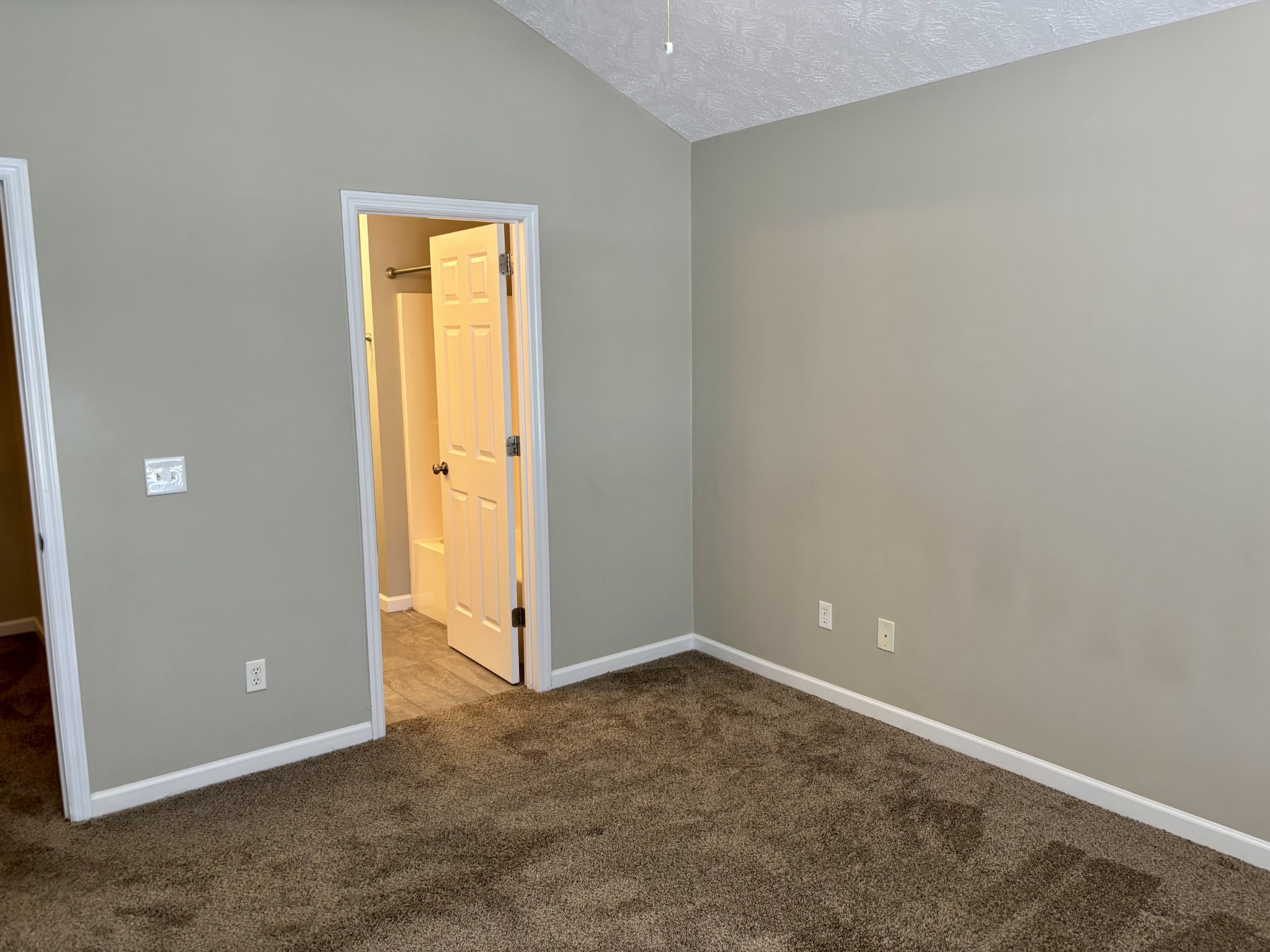 409 Compton Ln Property Photo 9