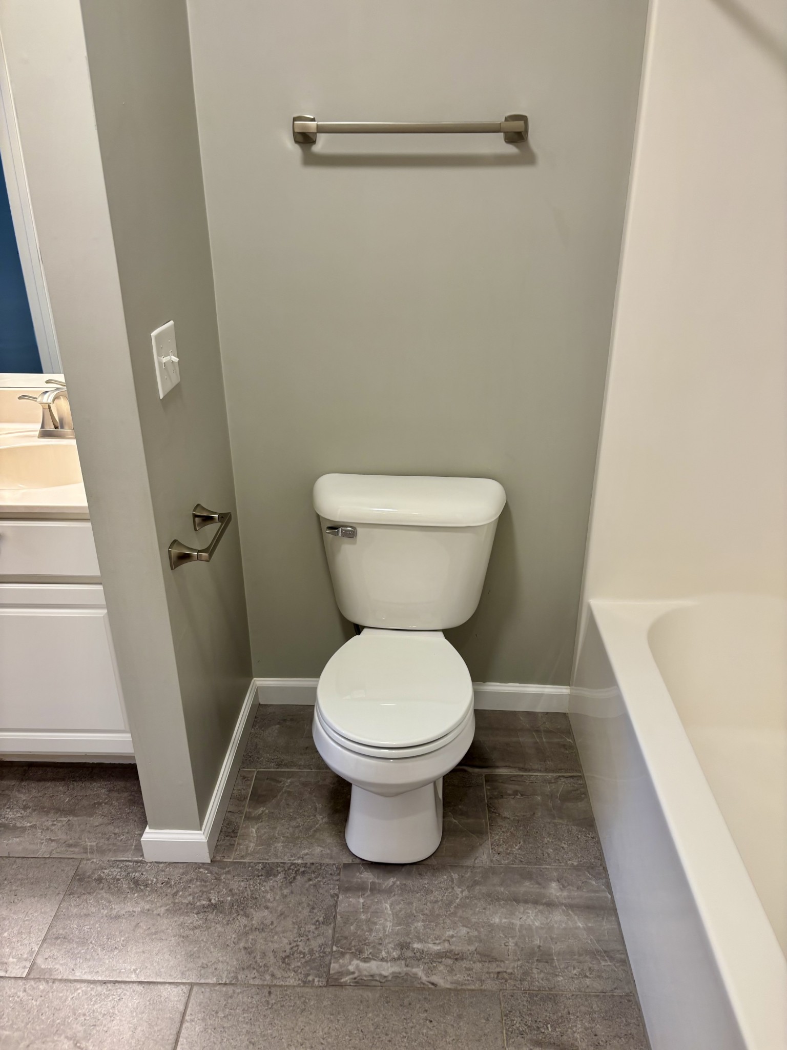 409 Compton Ln Property Photo 18