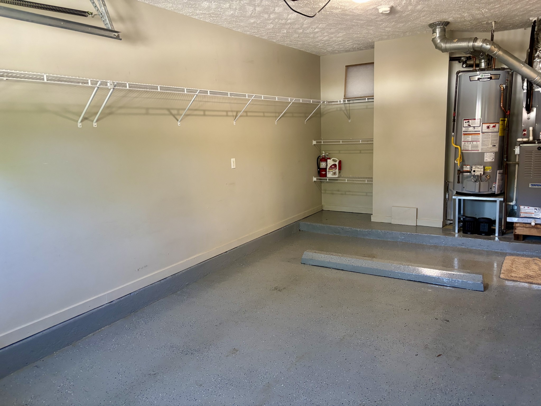 409 Compton Ln Property Photo 23