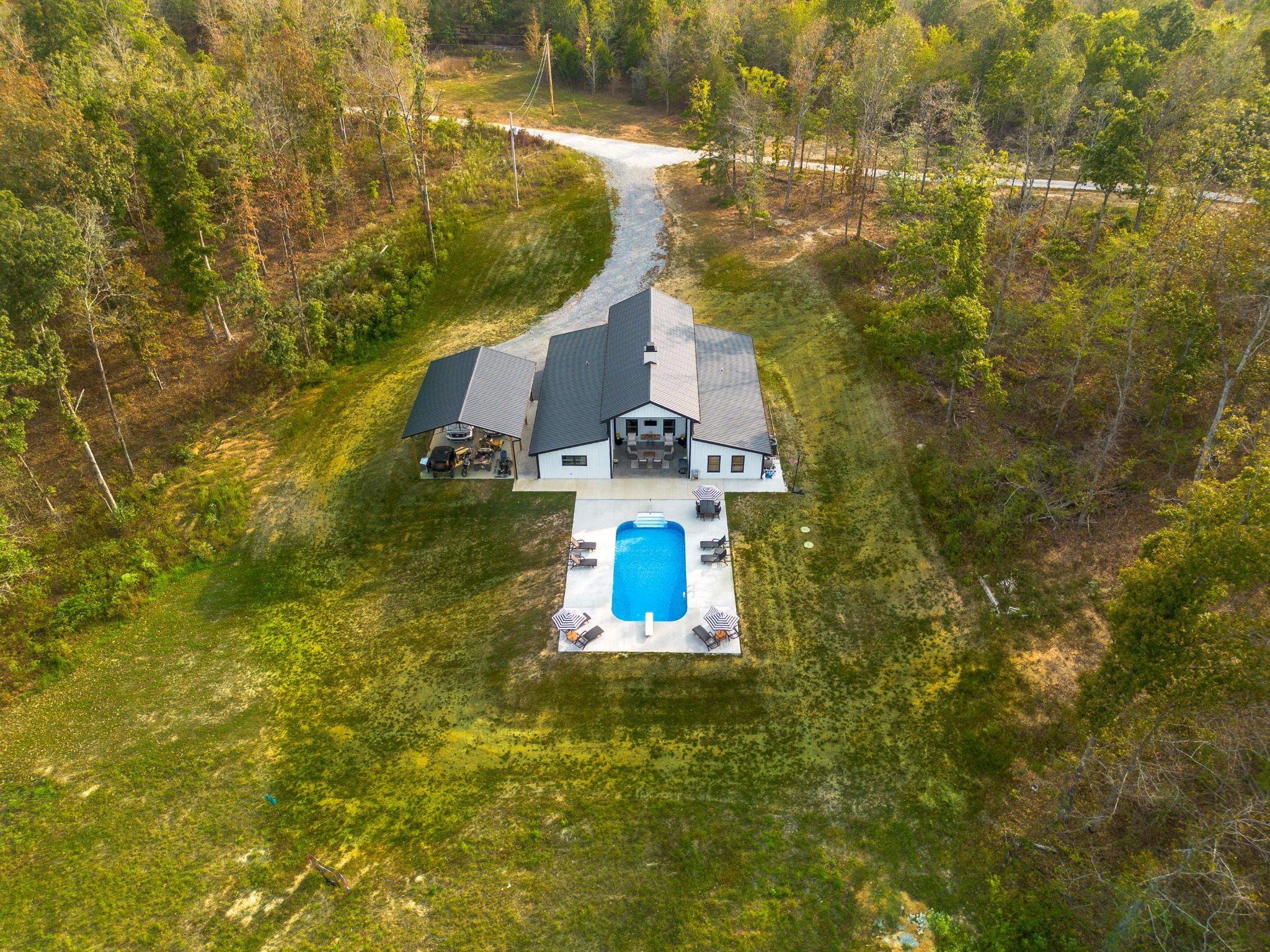 3340 Highway 230 W Property Photo 1