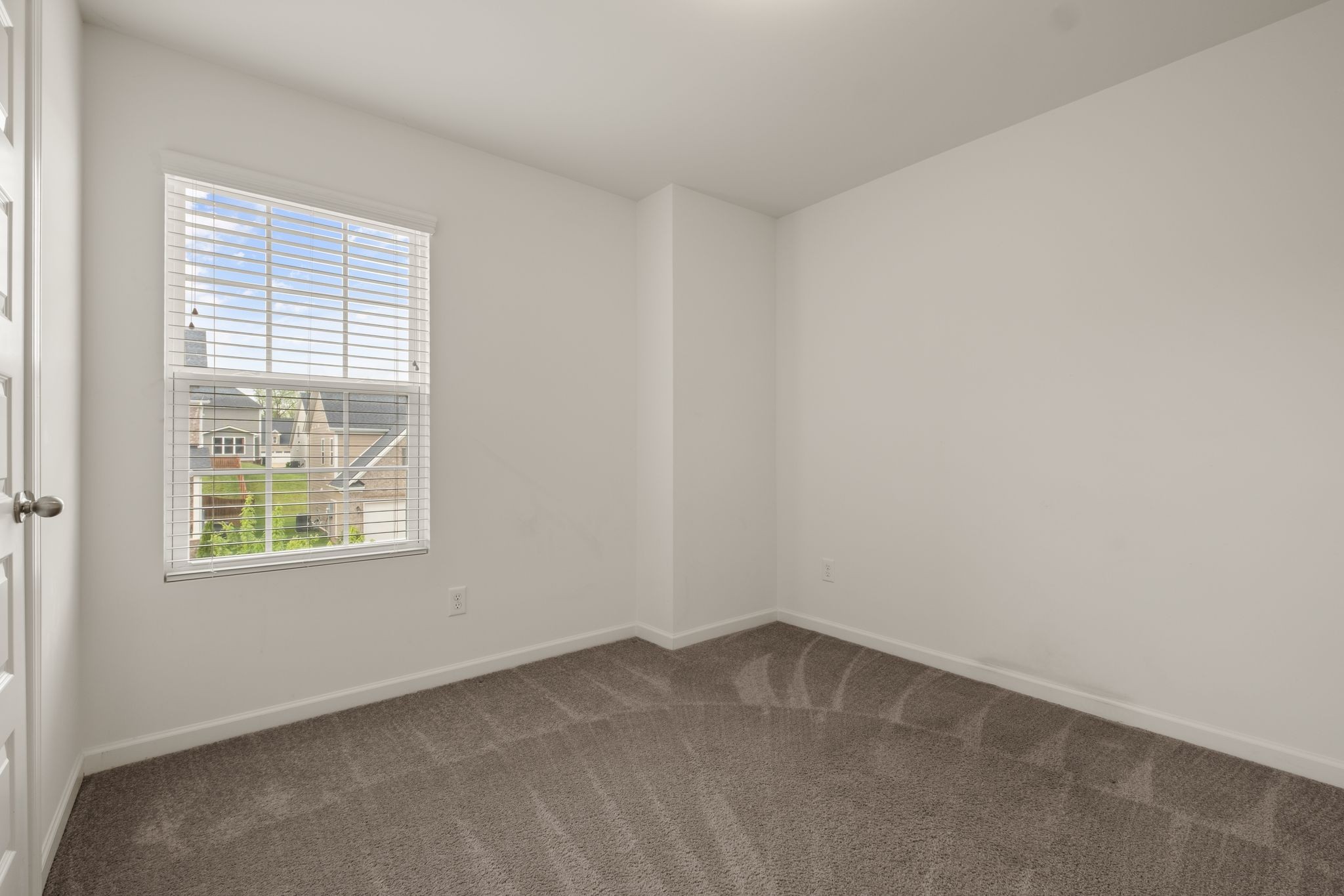921 Cavan Ln Property Photo 26