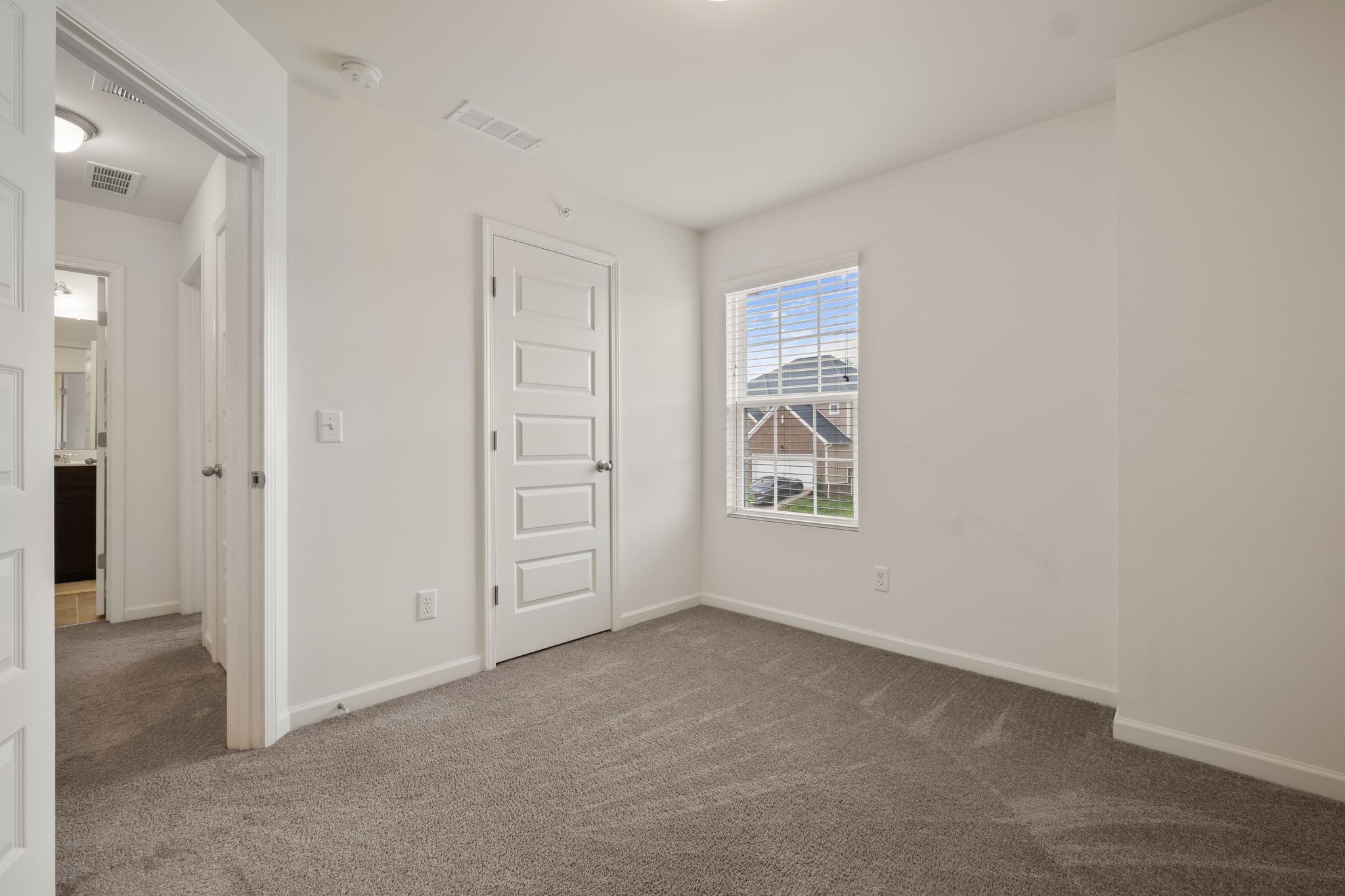 921 Cavan Ln Property Photo 27