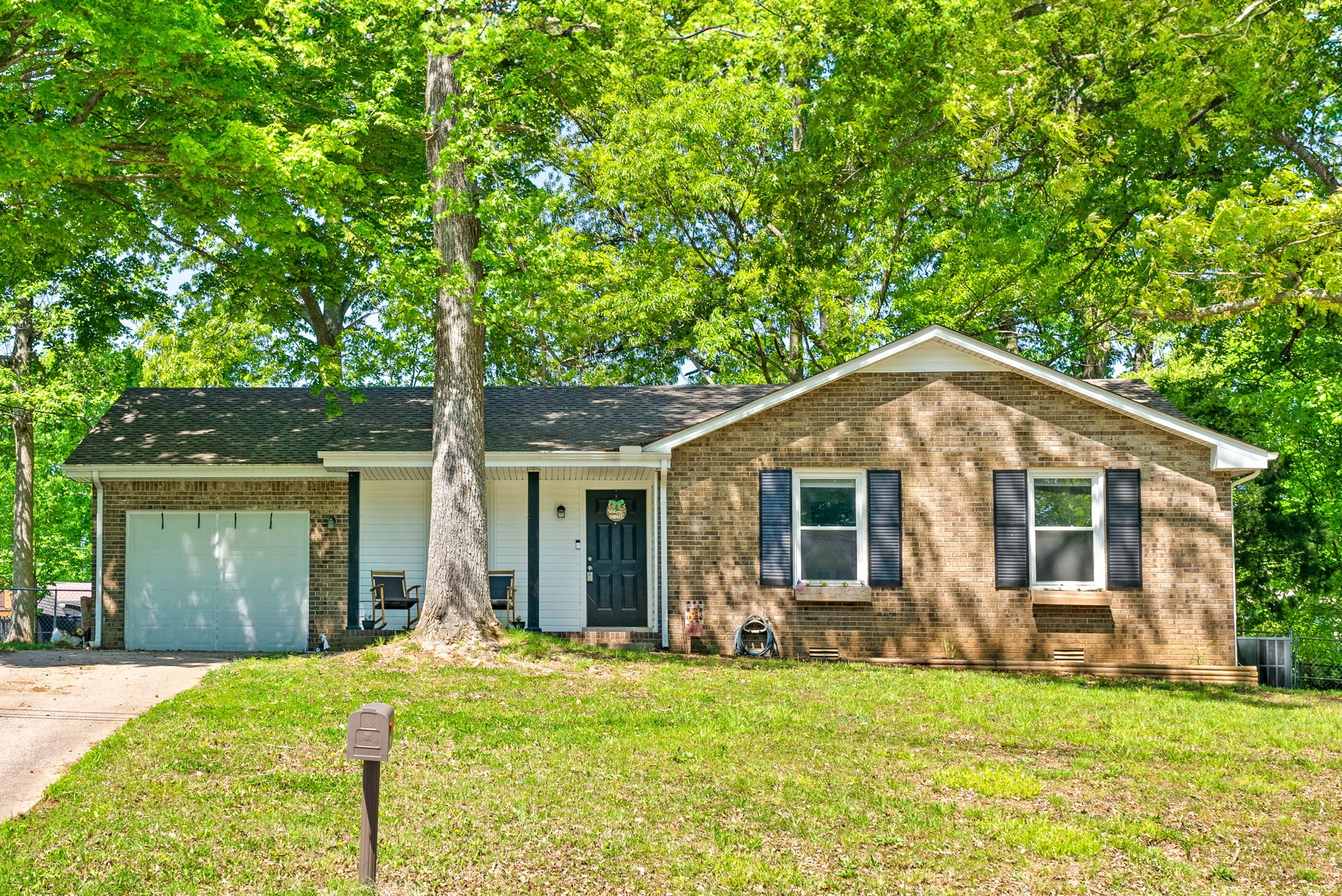 504 Linda Ln Property Photo 1