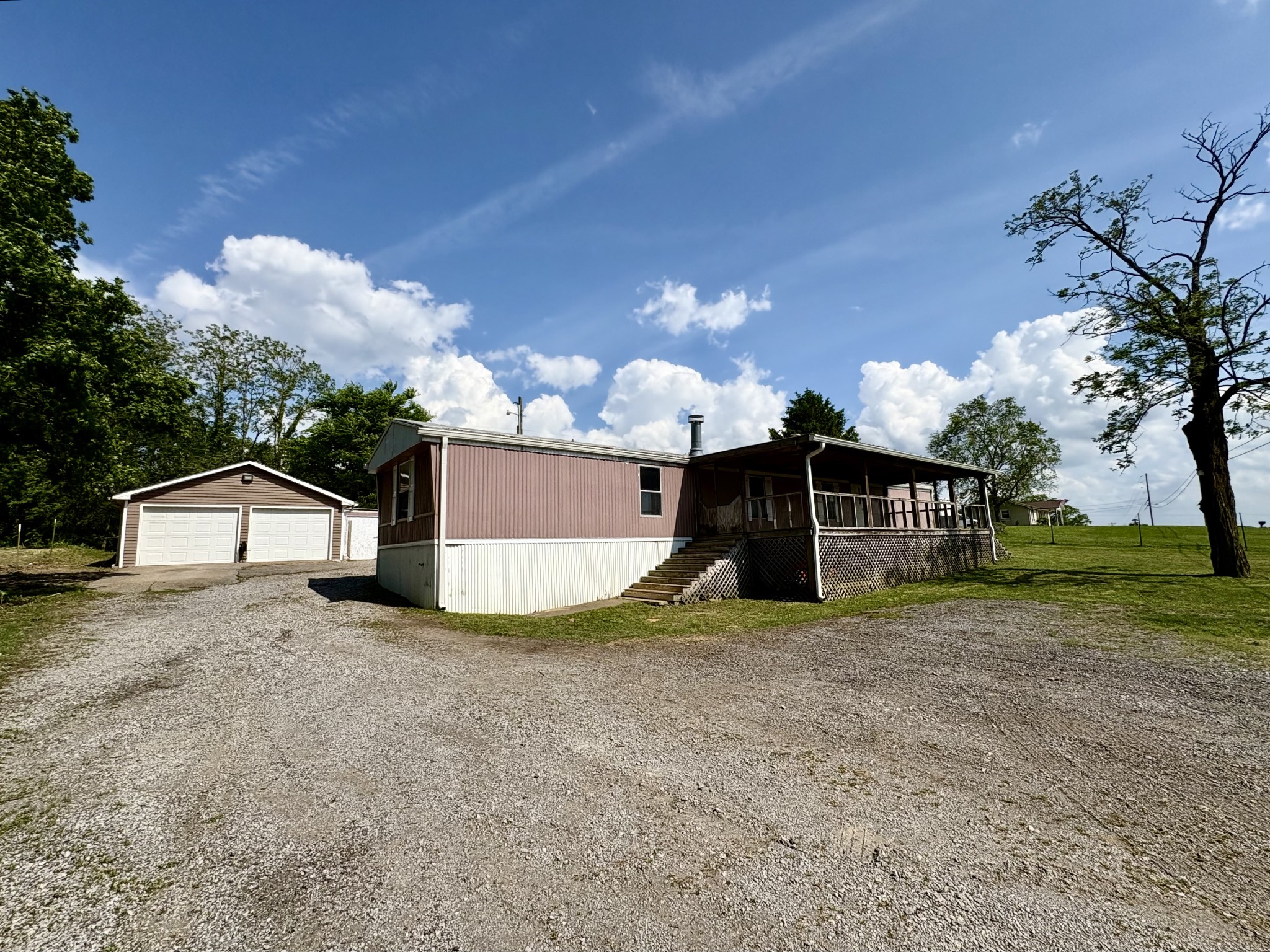 866 Benders Ferry Rd Property Photo 1
