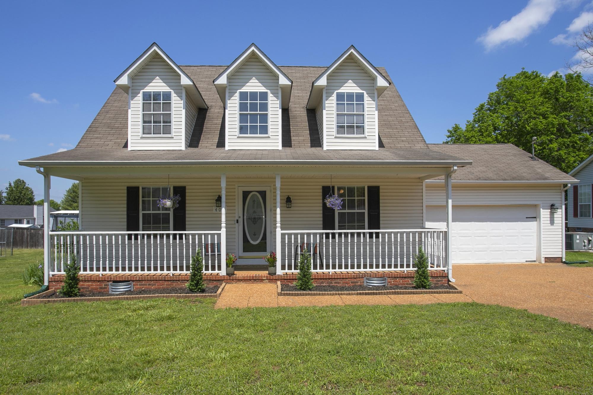 407 Bradford Cir Property Photo 1