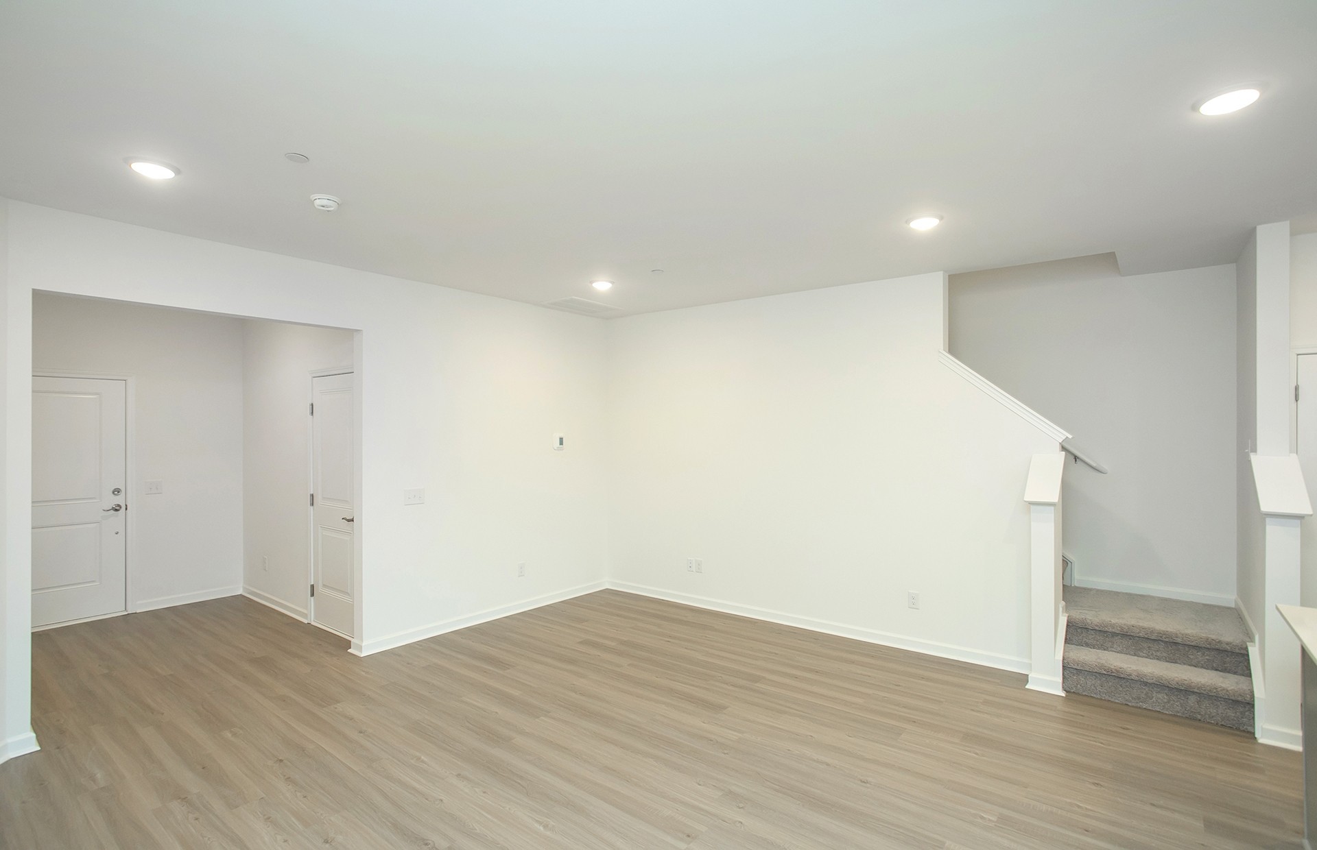 7159 Mapleside Lane Property Photo 3