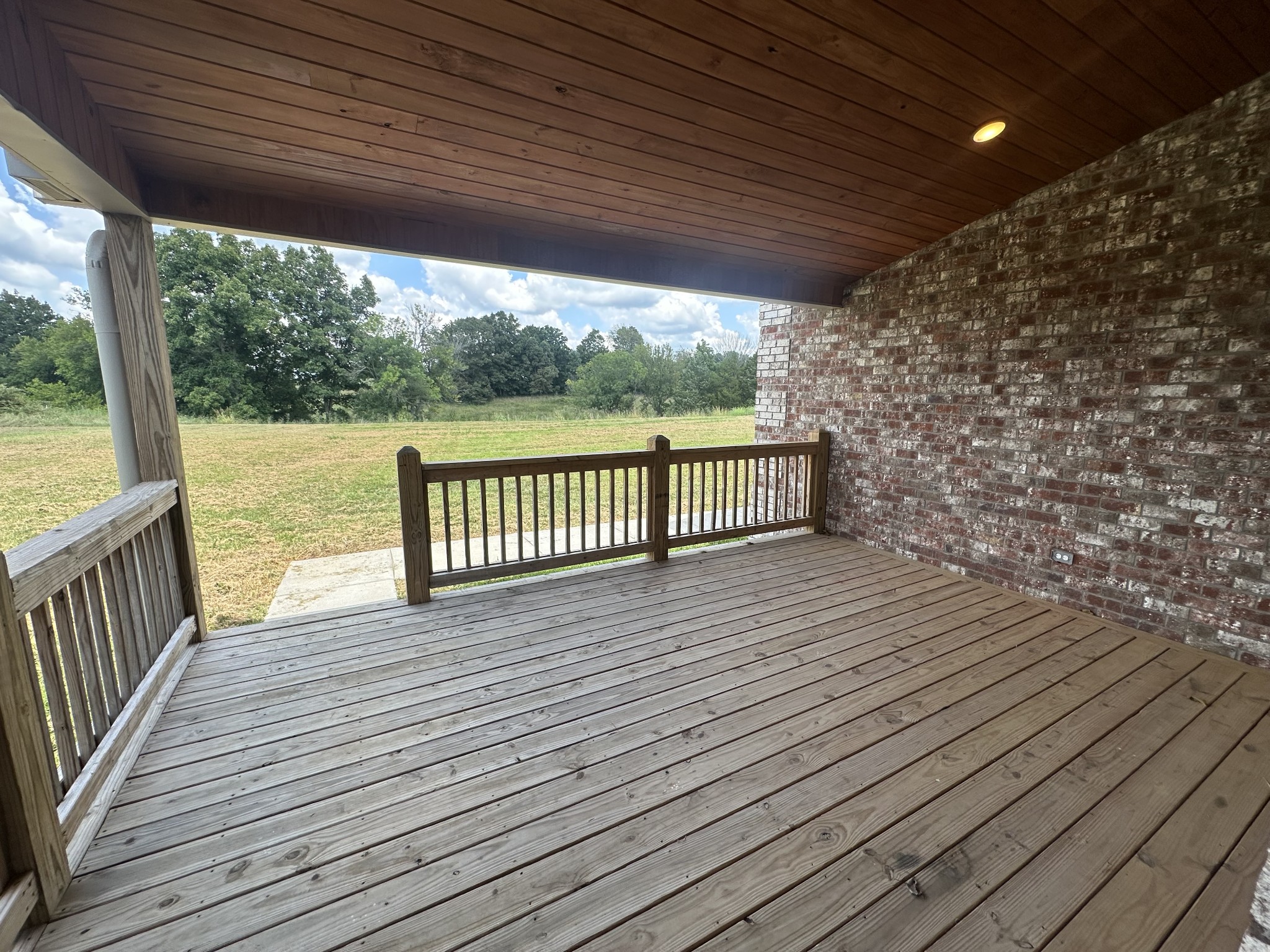 120 Freeland Rd Property Photo 7