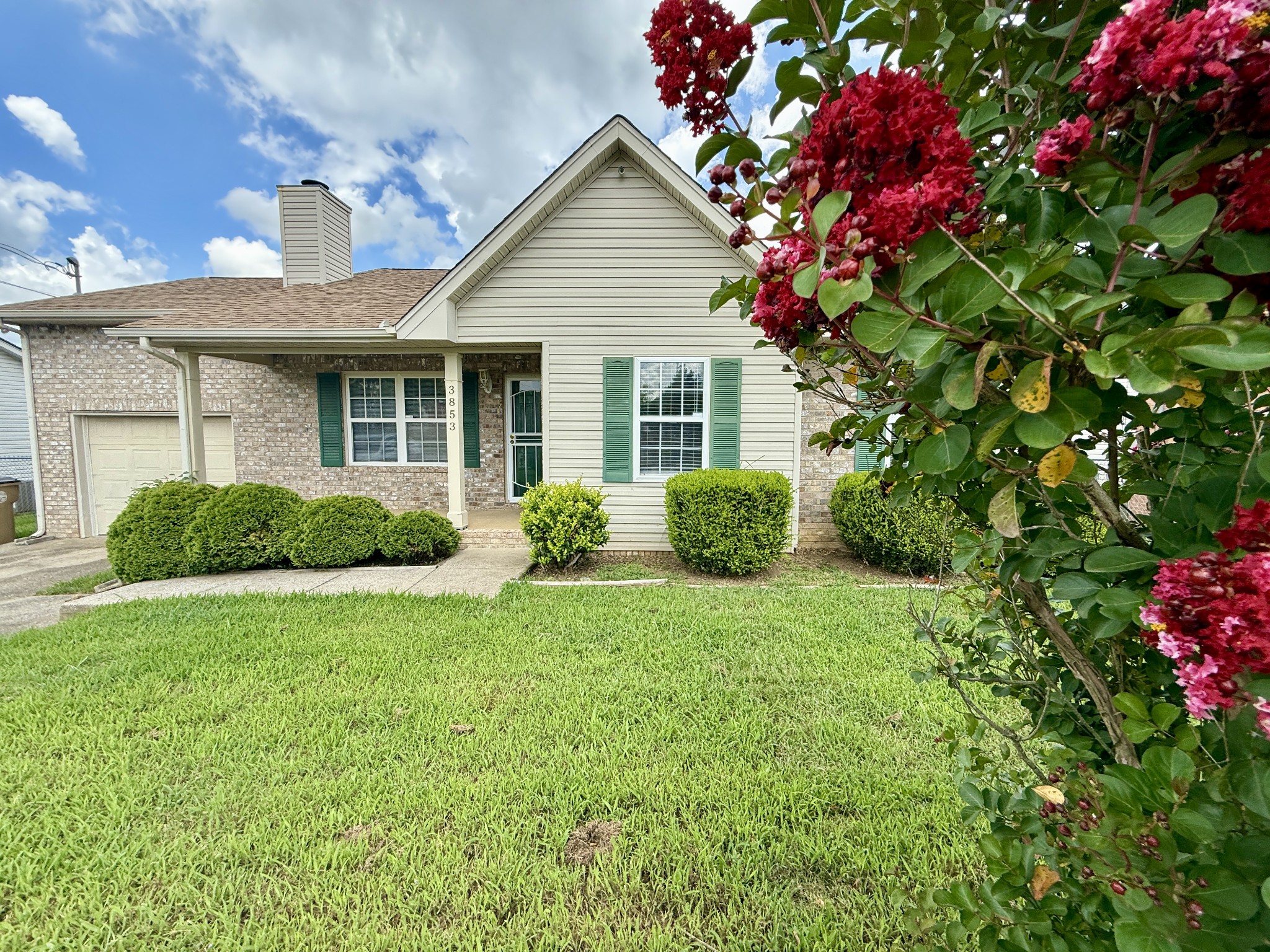 3853 Northbrook Dr Property Photo 1