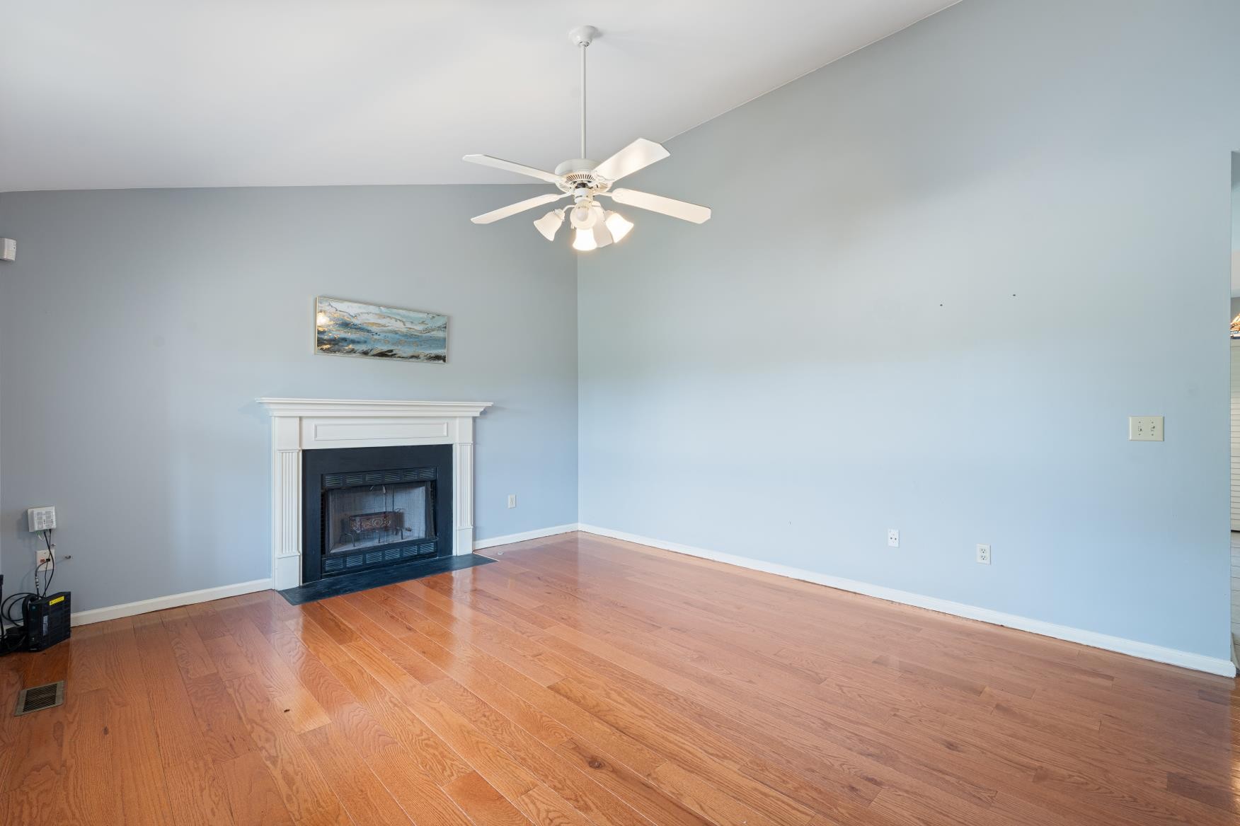 3853 Northbrook Dr Property Photo 9