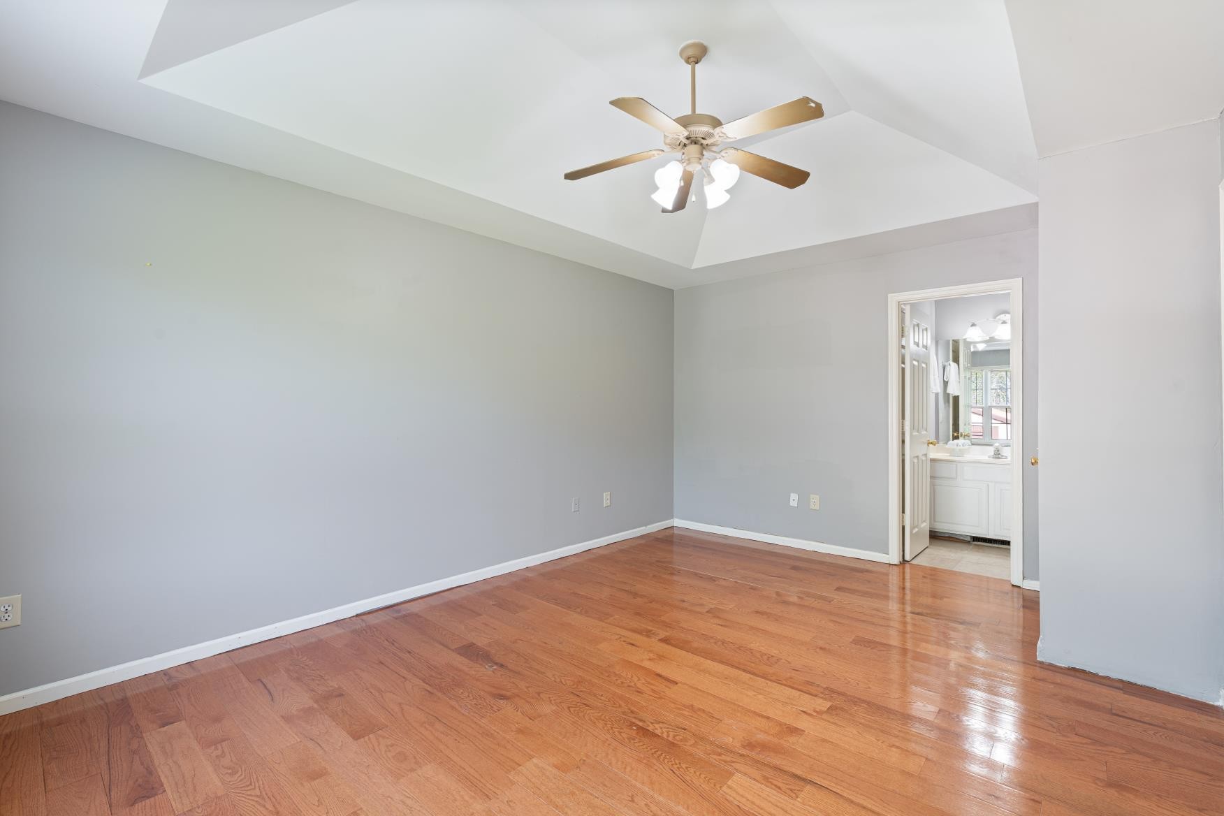 3853 Northbrook Dr Property Photo 21